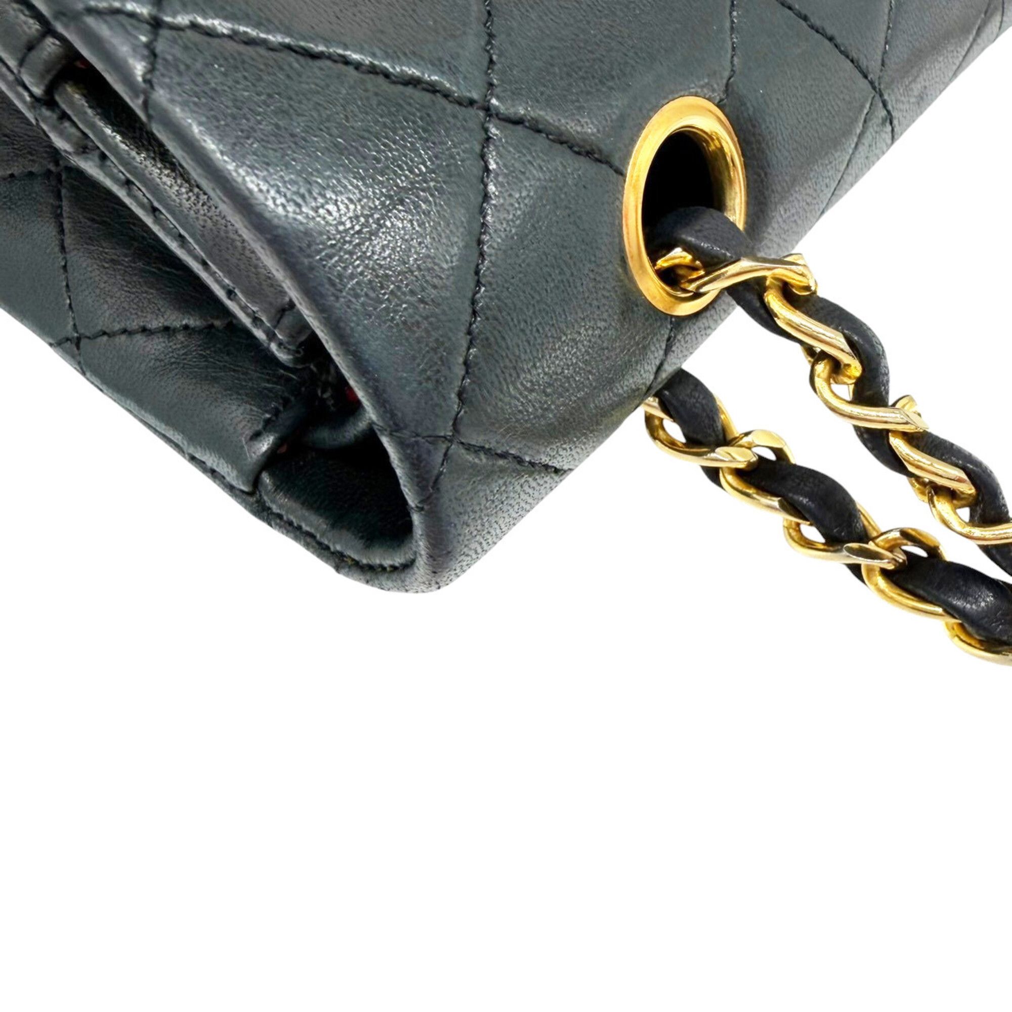 Leather Shoulder Bag (Pre-Owned) - Chanel - Modalova