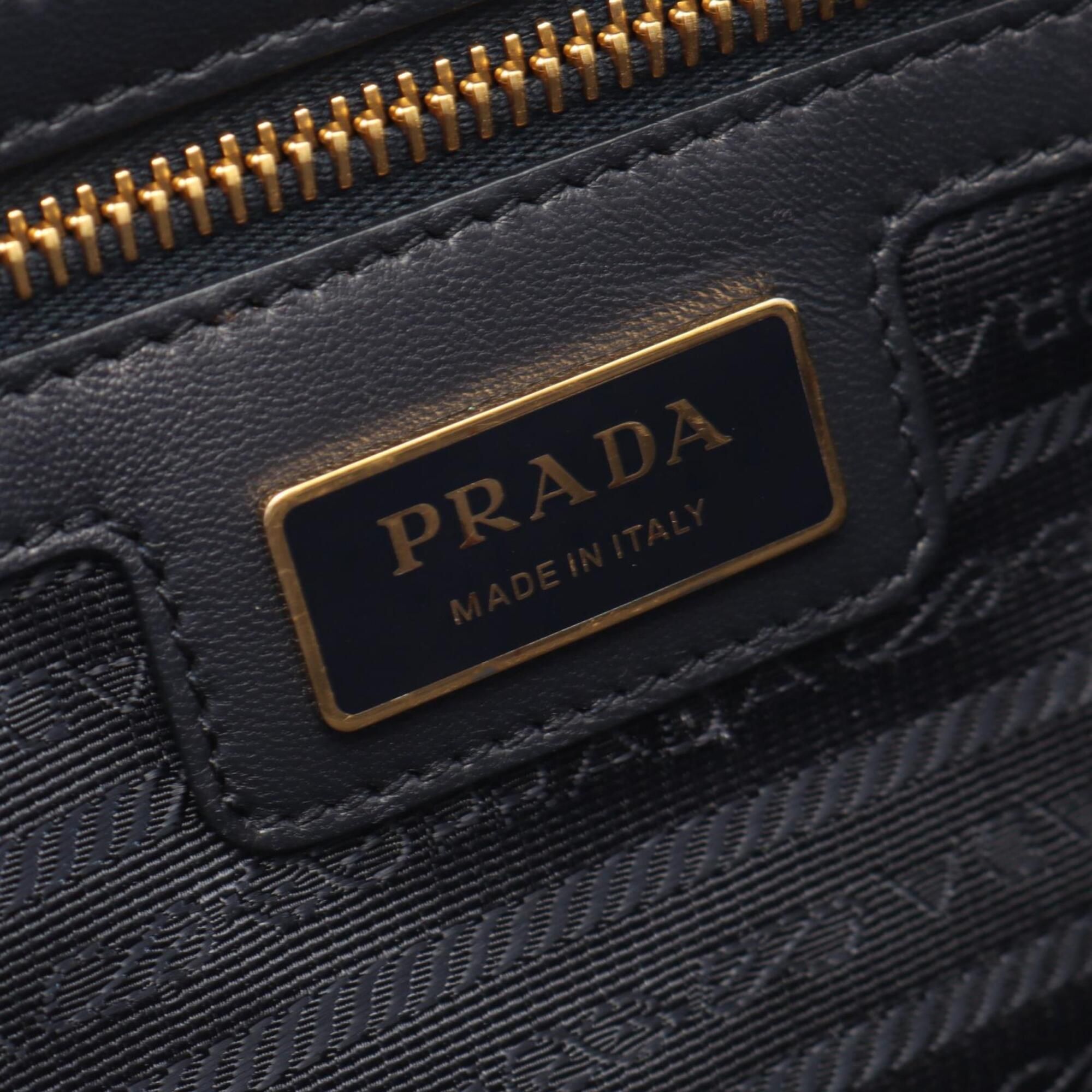 Nylon Leather Handbag (Pre-Owned) - Prada - Modalova