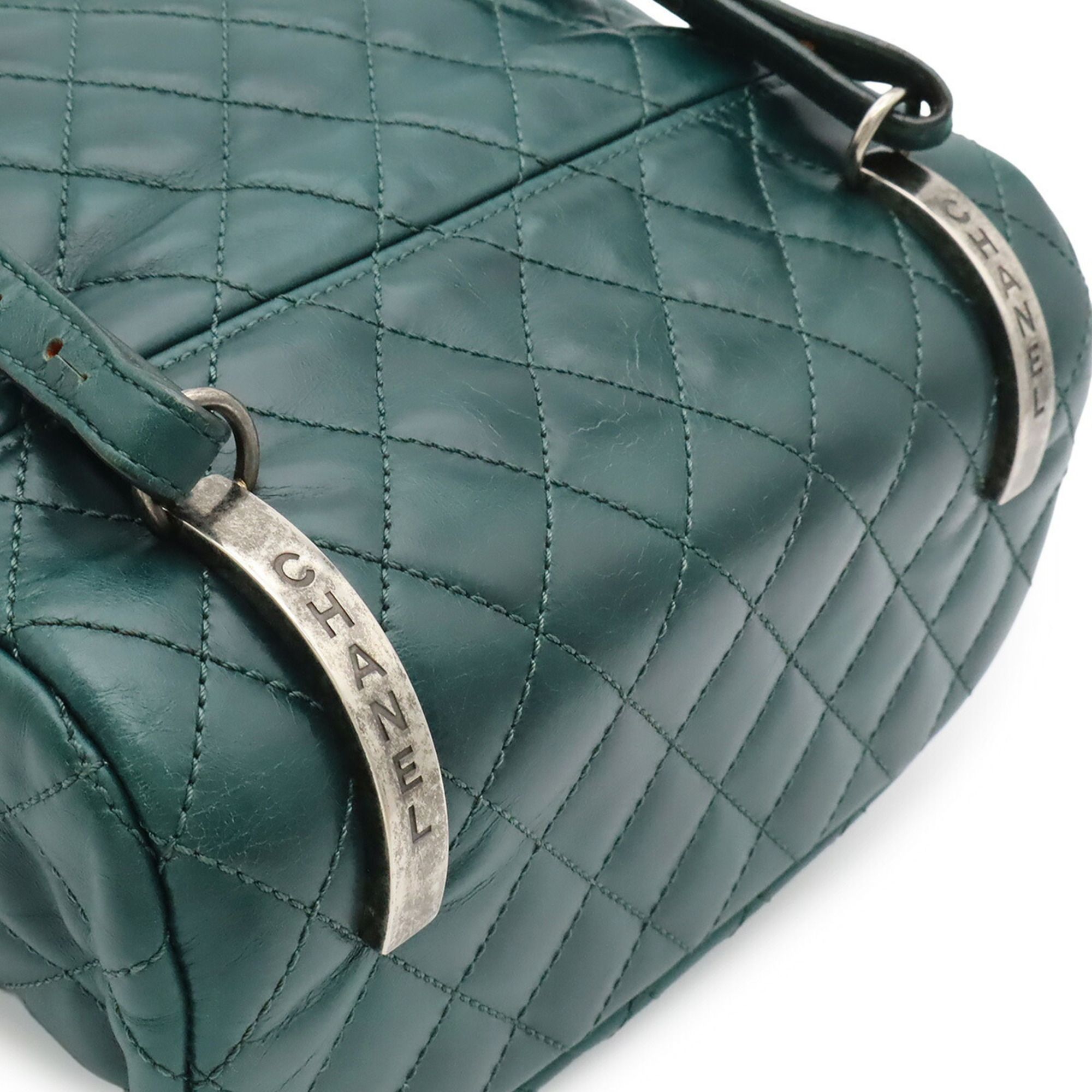Matelasse Leather Backpack (Pre-Owned) - Chanel - Modalova