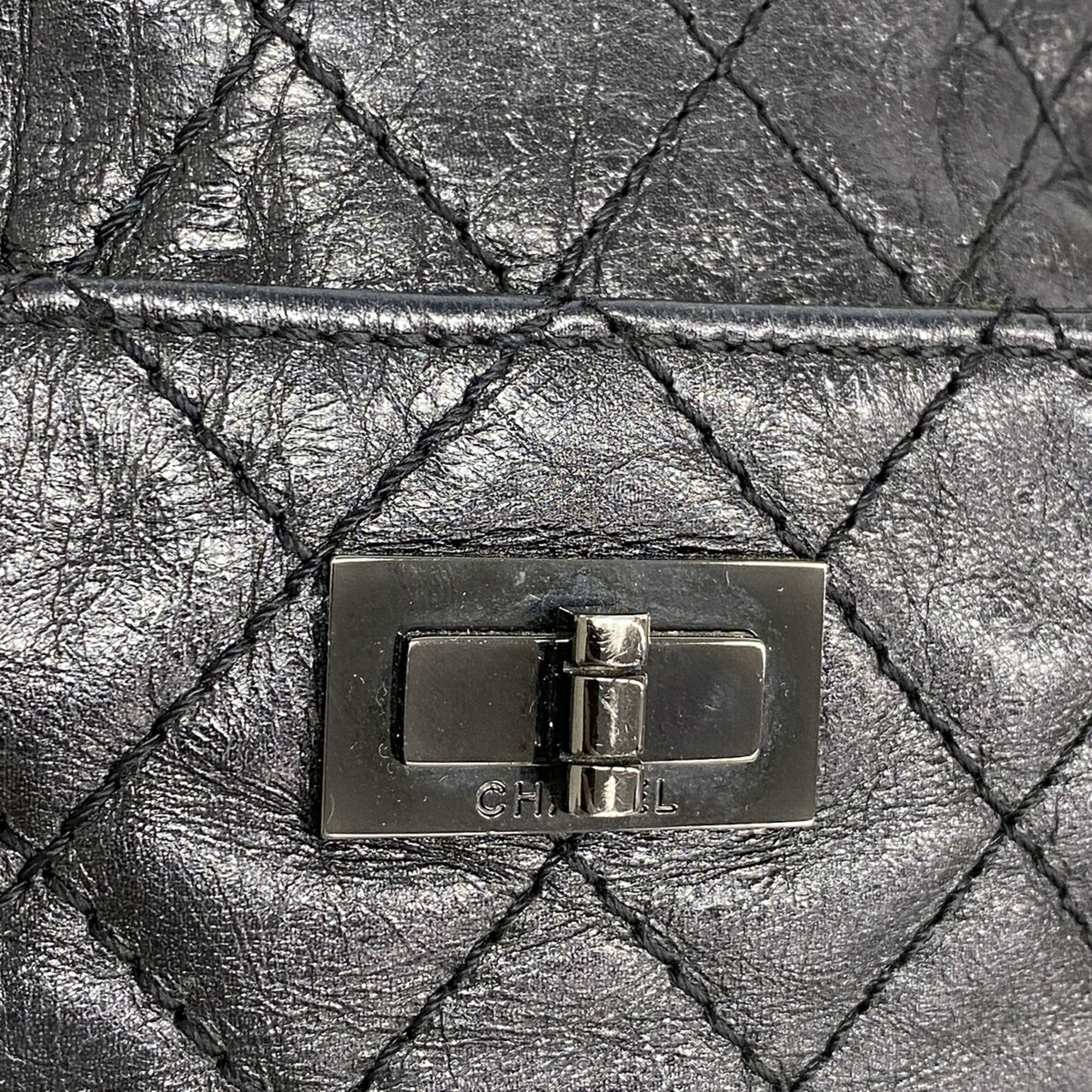 Leather Shoulder Bag (Pre-Owned) - Chanel - Modalova