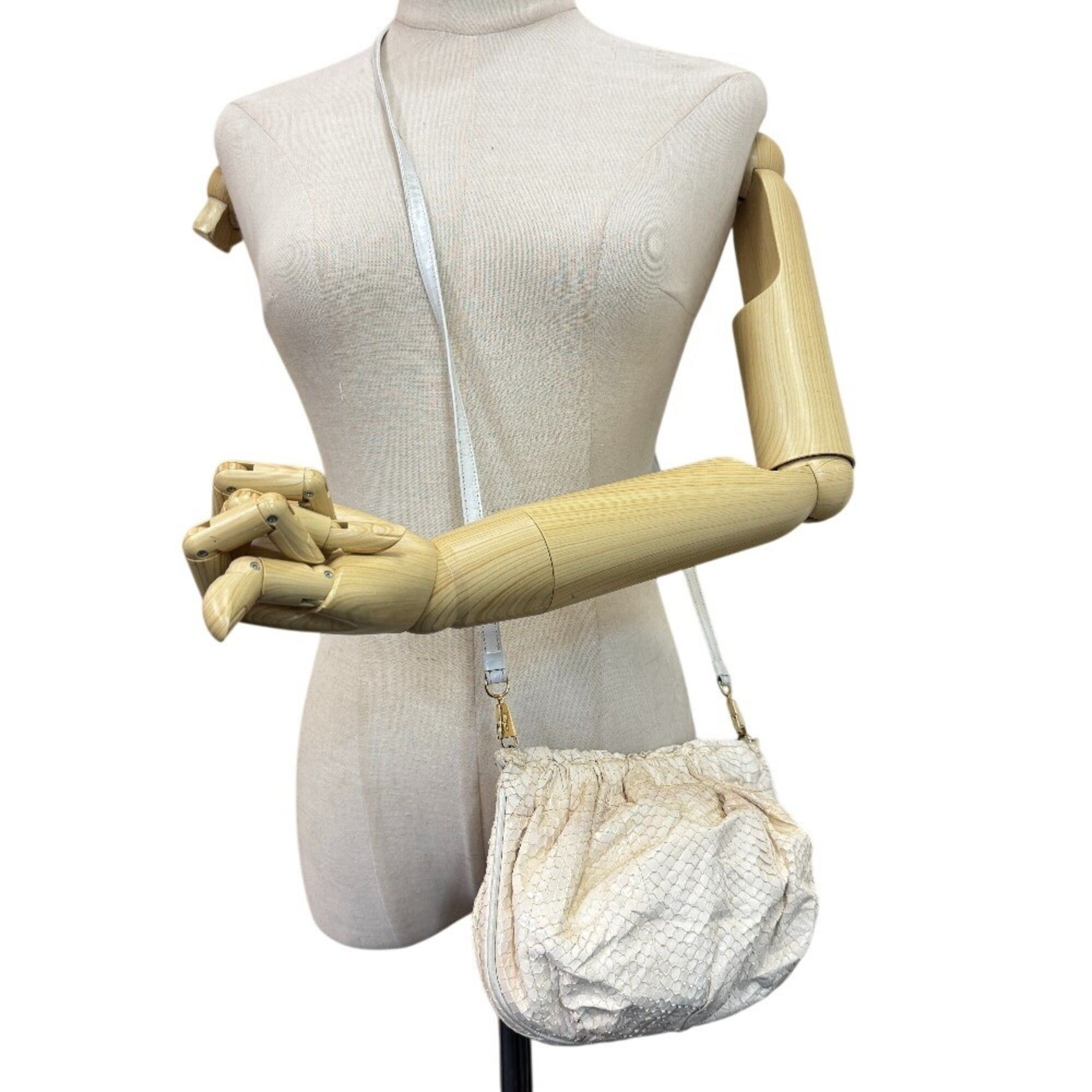 Leather Shoulder Bag (Pre-Owned) - Salvatore Ferragamo - Modalova