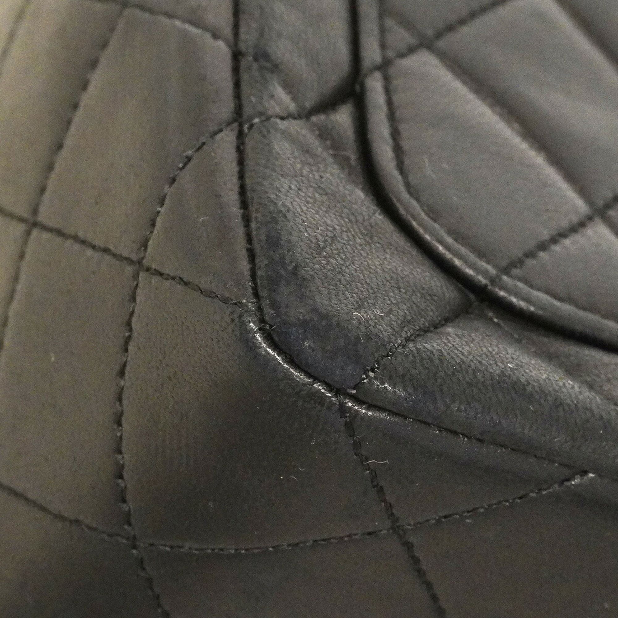 Leather Shoulder Bag (Pre-Owned) - Chanel - Modalova