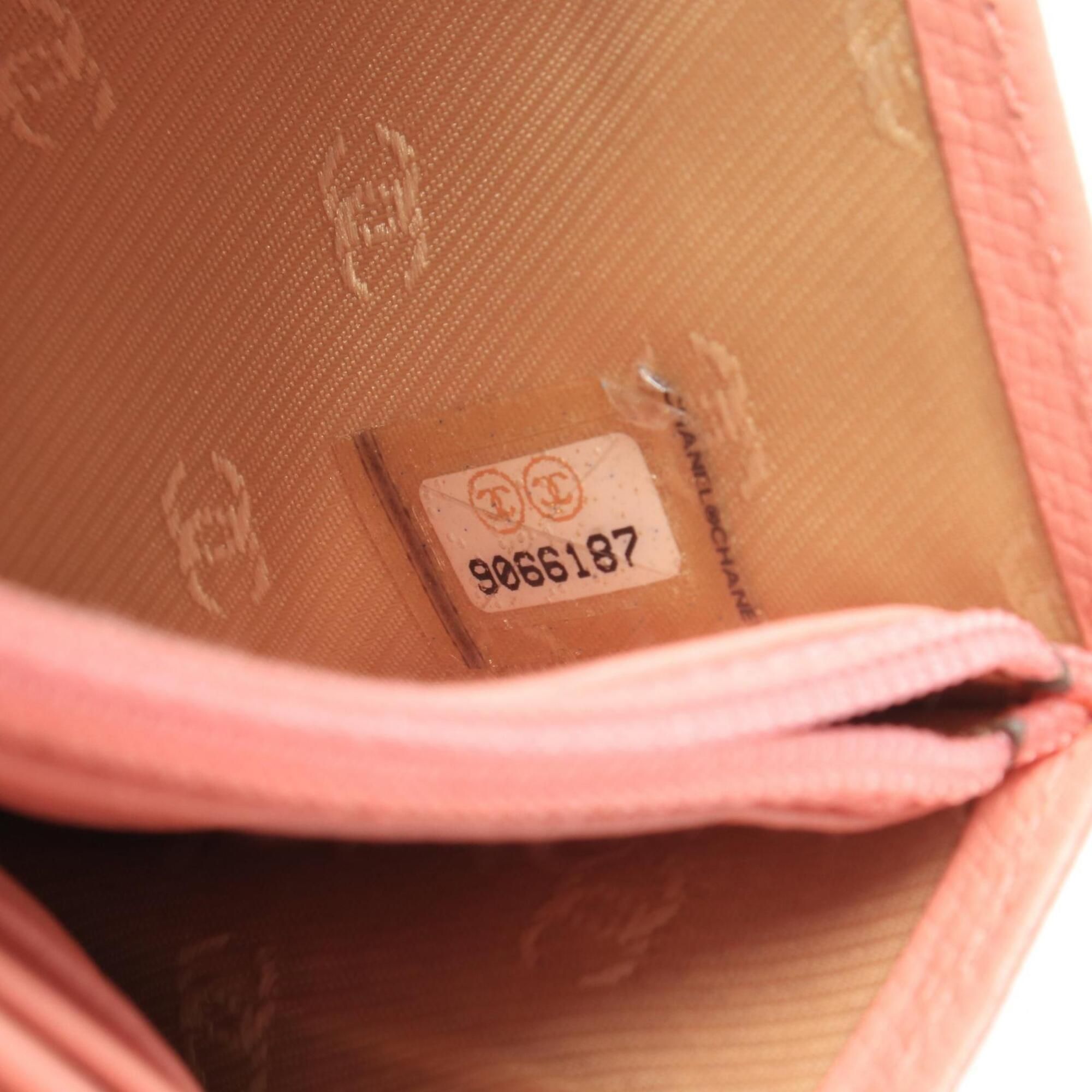 Leather Wallet (Bi-Fold) (Pre-Owned) - Chanel - Modalova