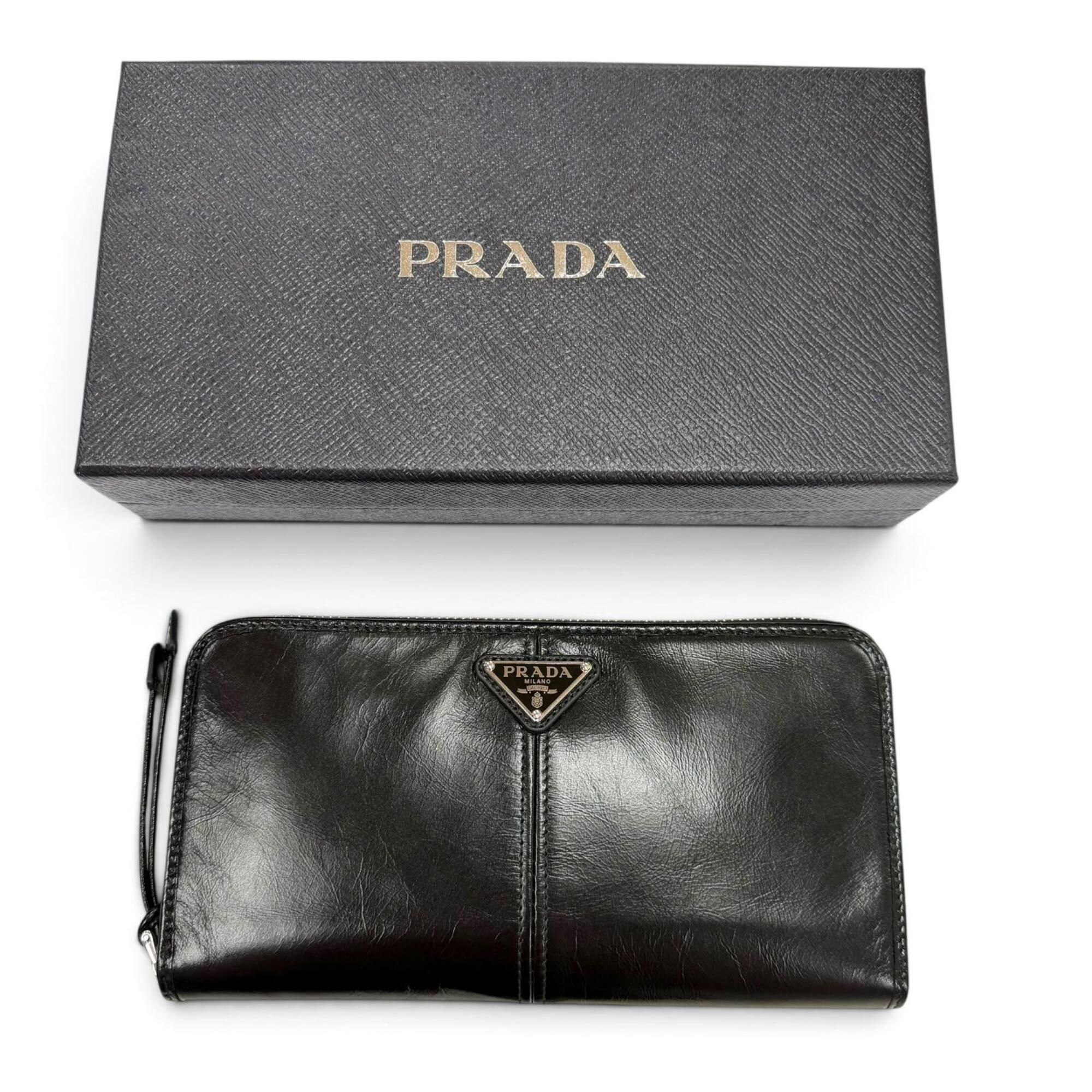 Leather Long Wallet (Bi-Fold) (Pre-Owned) - Prada - Modalova