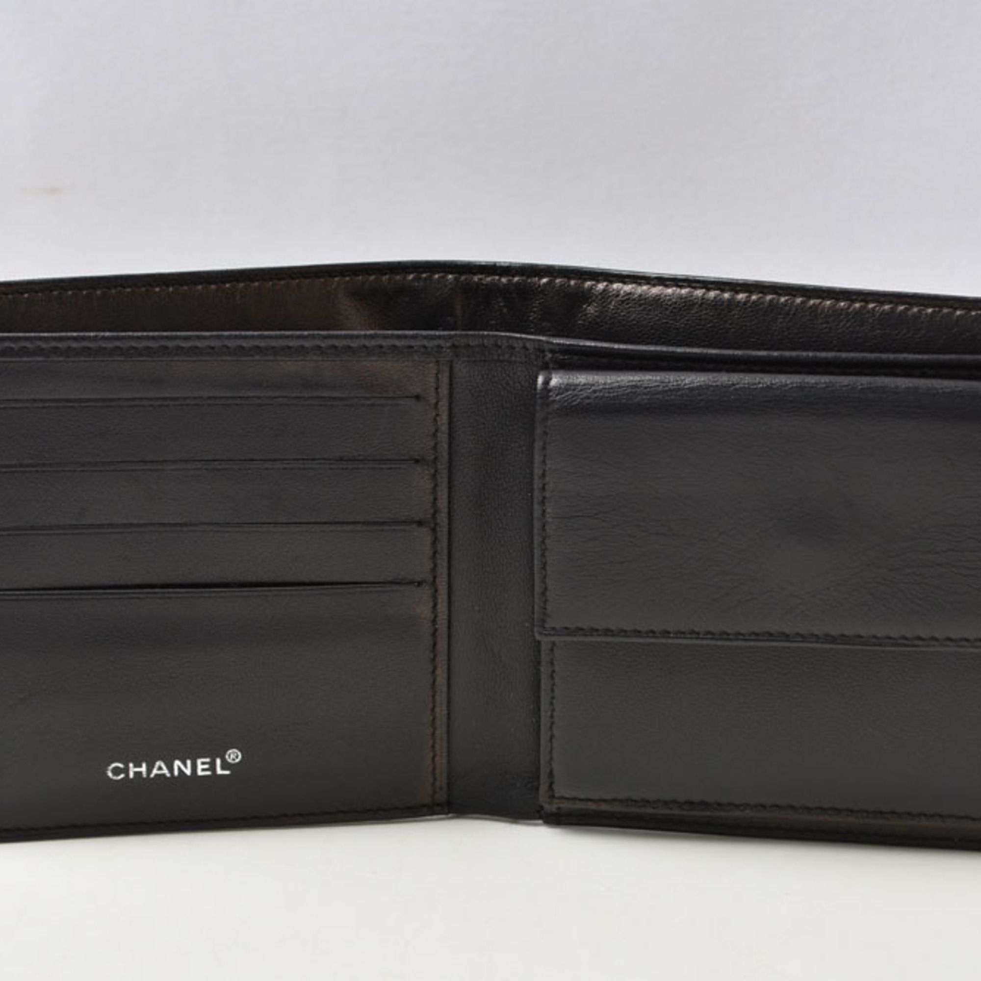 Canvas Wallet (Bi-Fold) (Pre-Owned) - Chanel - Modalova