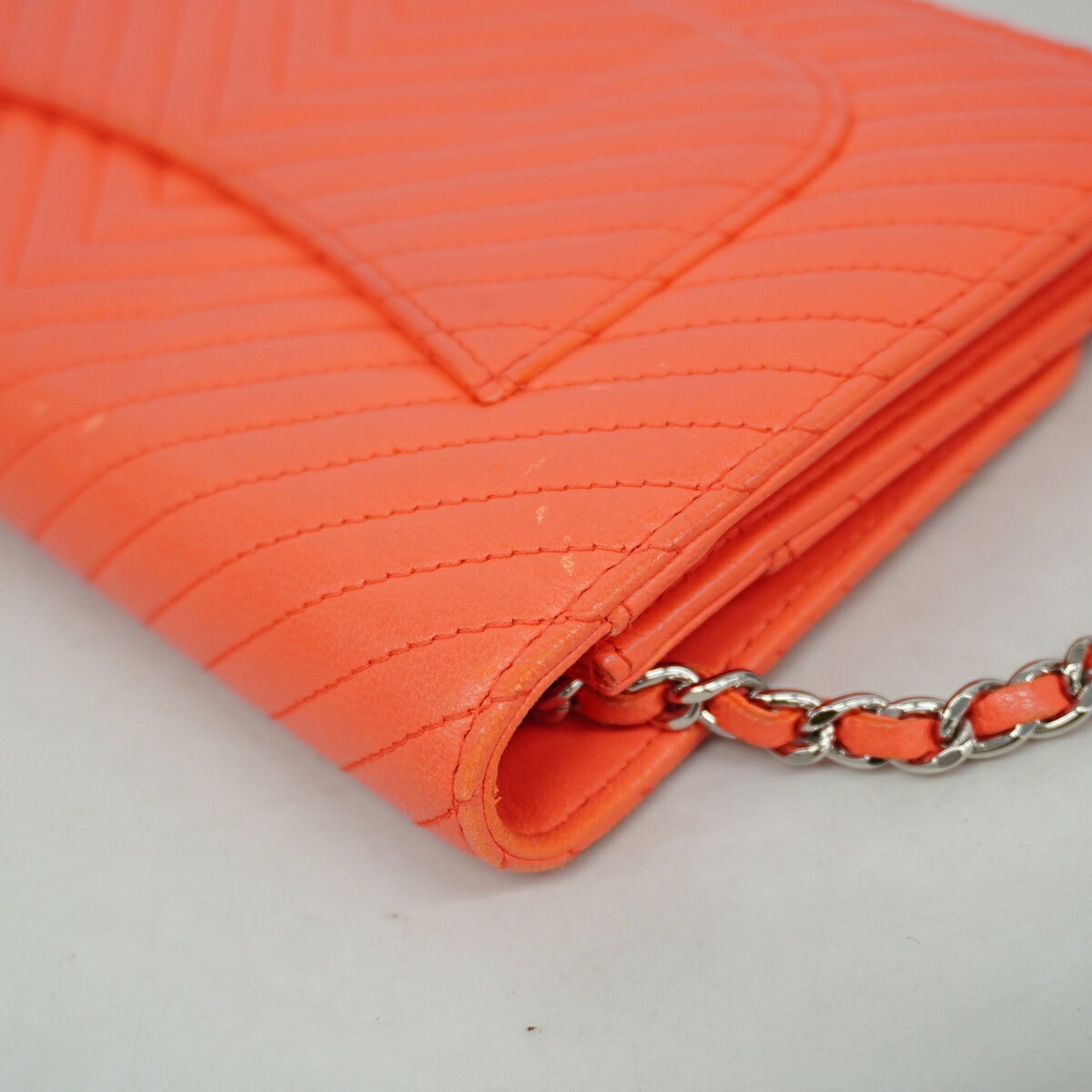 Leather Chain/Shoulder Wallet (Pre-Owned) - Chanel - Modalova