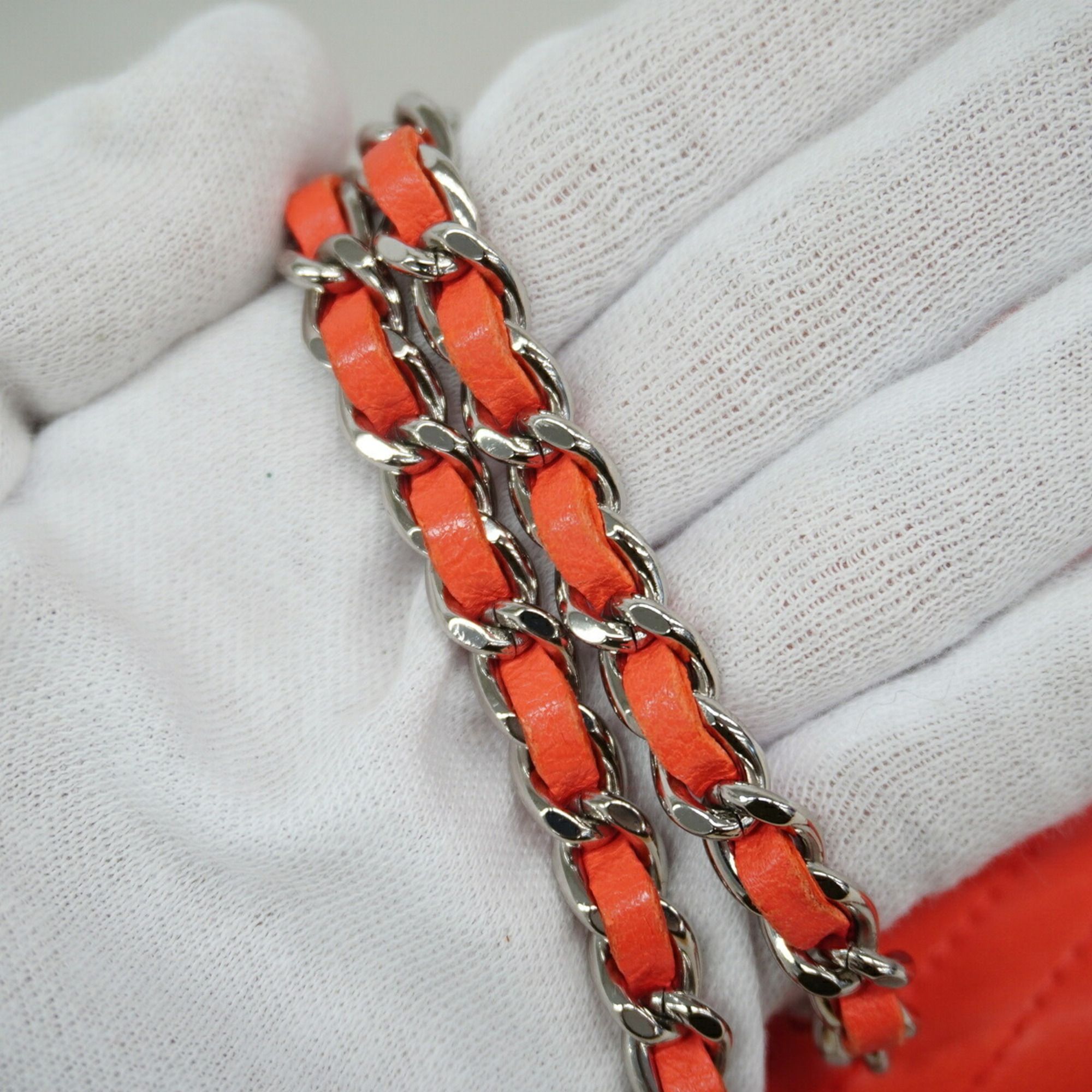 Leather Chain/Shoulder Wallet (Pre-Owned) - Chanel - Modalova