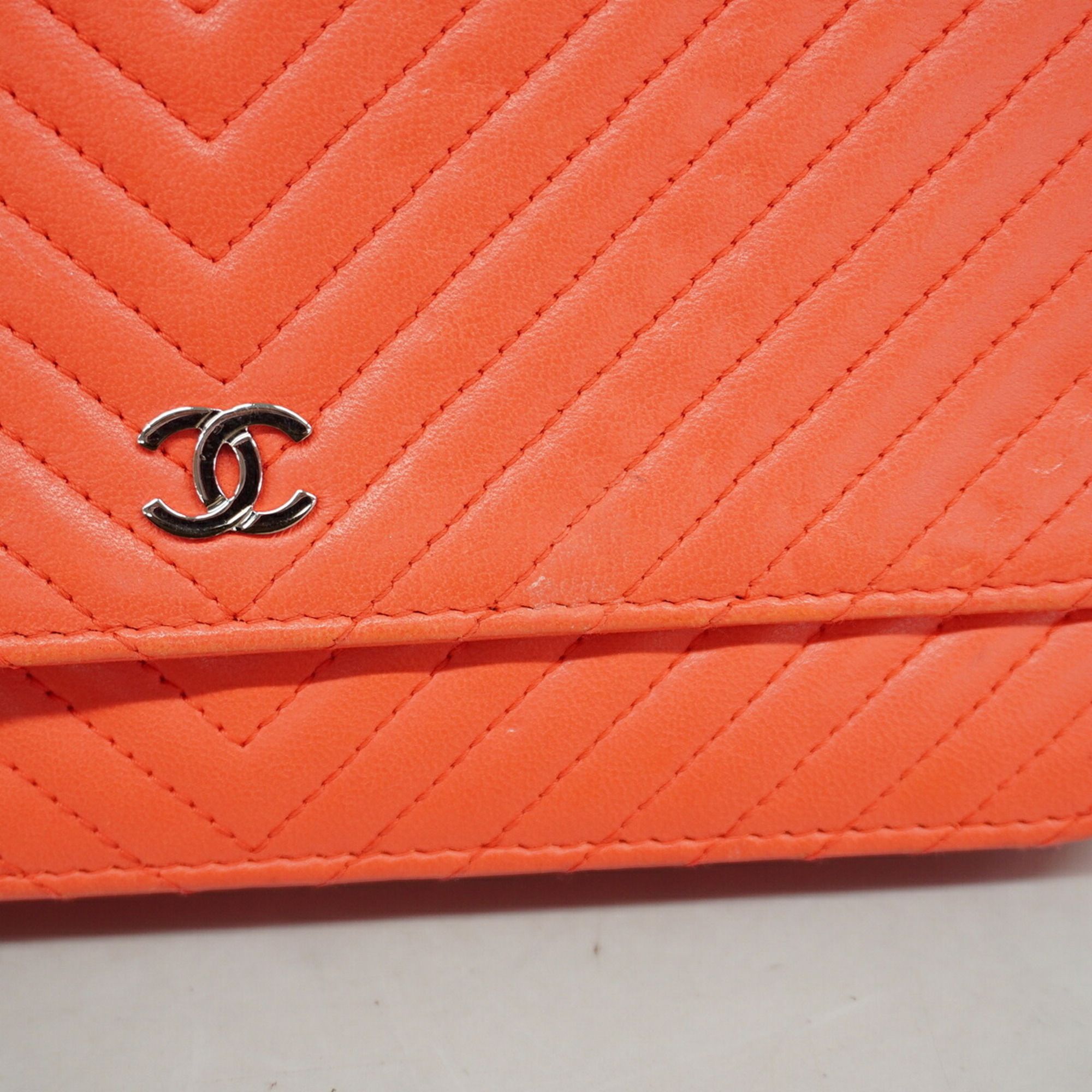Leather Chain/Shoulder Wallet (Pre-Owned) - Chanel - Modalova