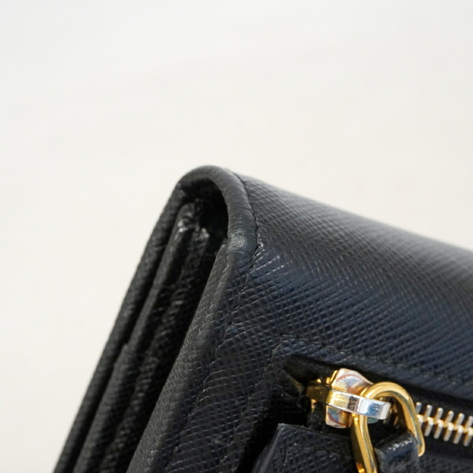 Leather Long Wallet (Bi-Fold) (Pre-Owned) - Prada - Modalova