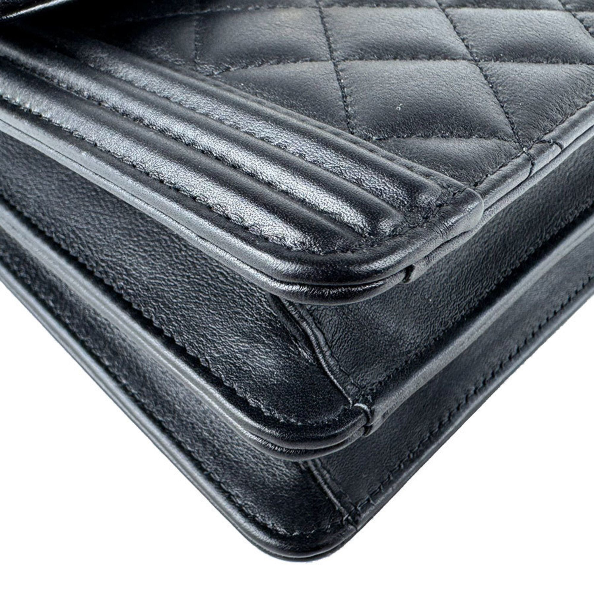 Leather Shoulder Bag (Pre-Owned) - Chanel - Modalova