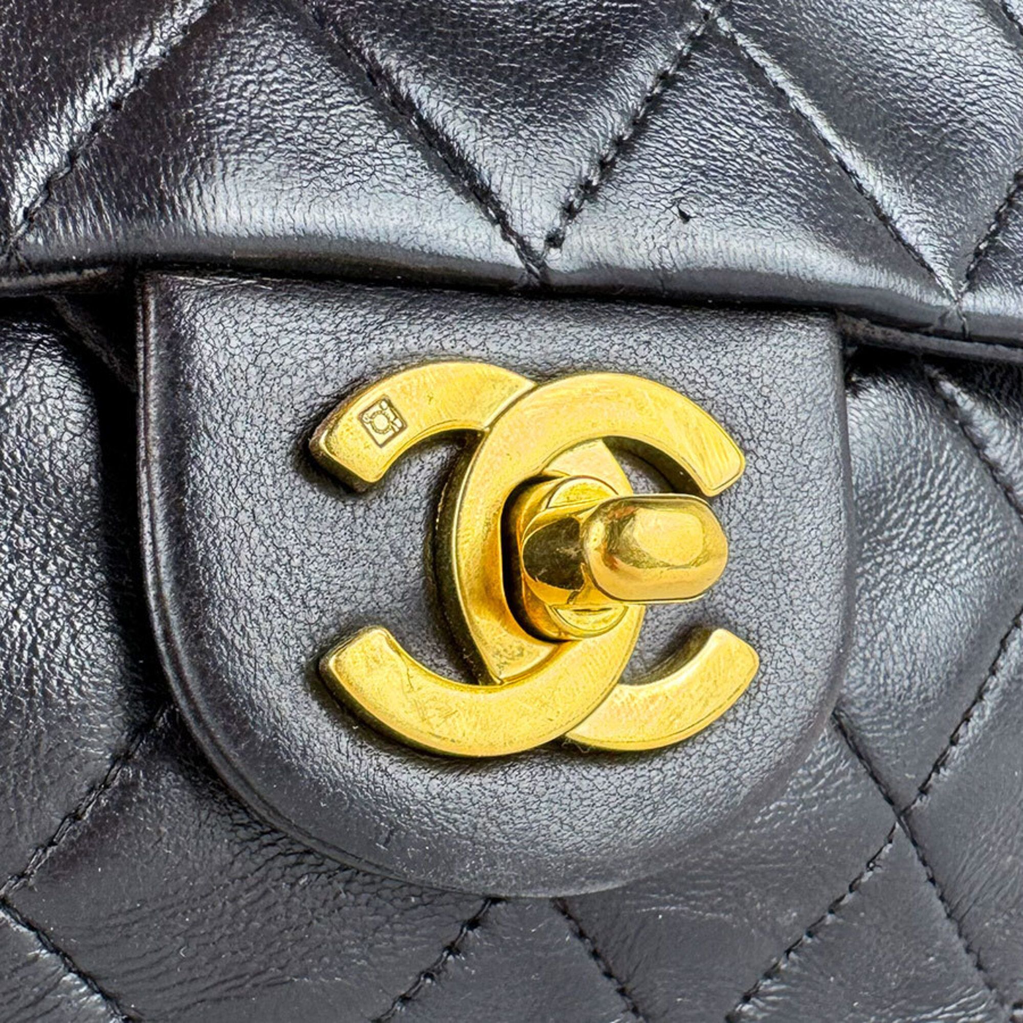Leather Shoulder Bag (Pre-Owned) - Chanel - Modalova