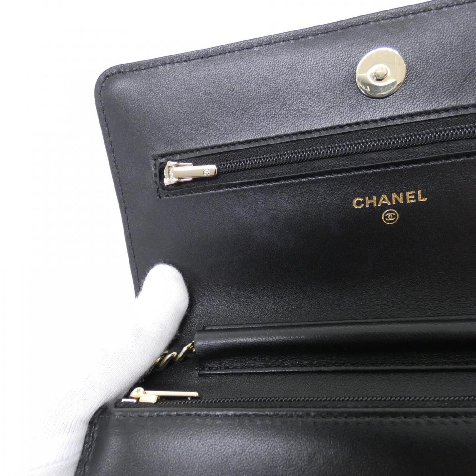Leather Chain/Shoulder Wallet (Pre-Owned) - Chanel - Modalova