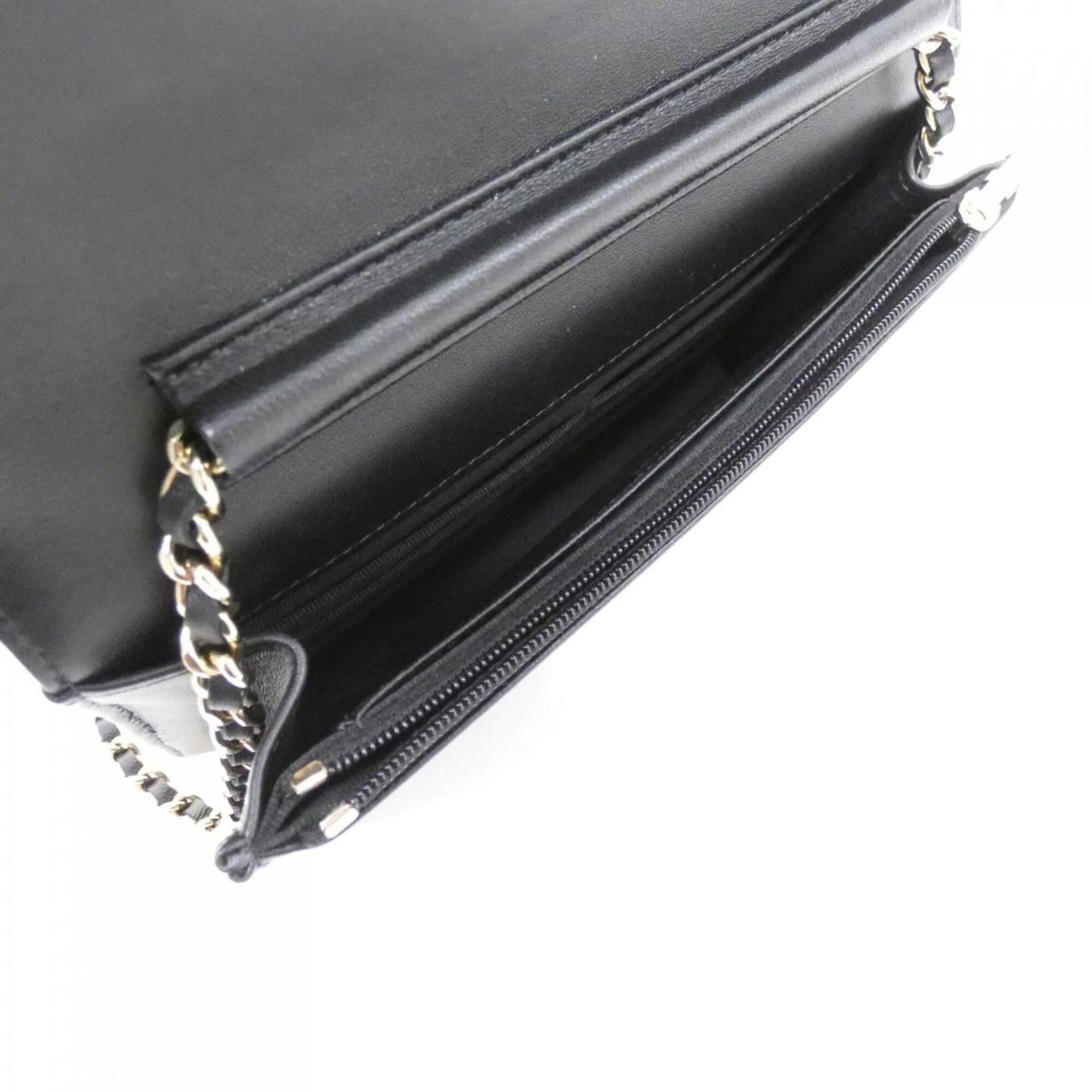 Leather Chain/Shoulder Wallet (Pre-Owned) - Chanel - Modalova