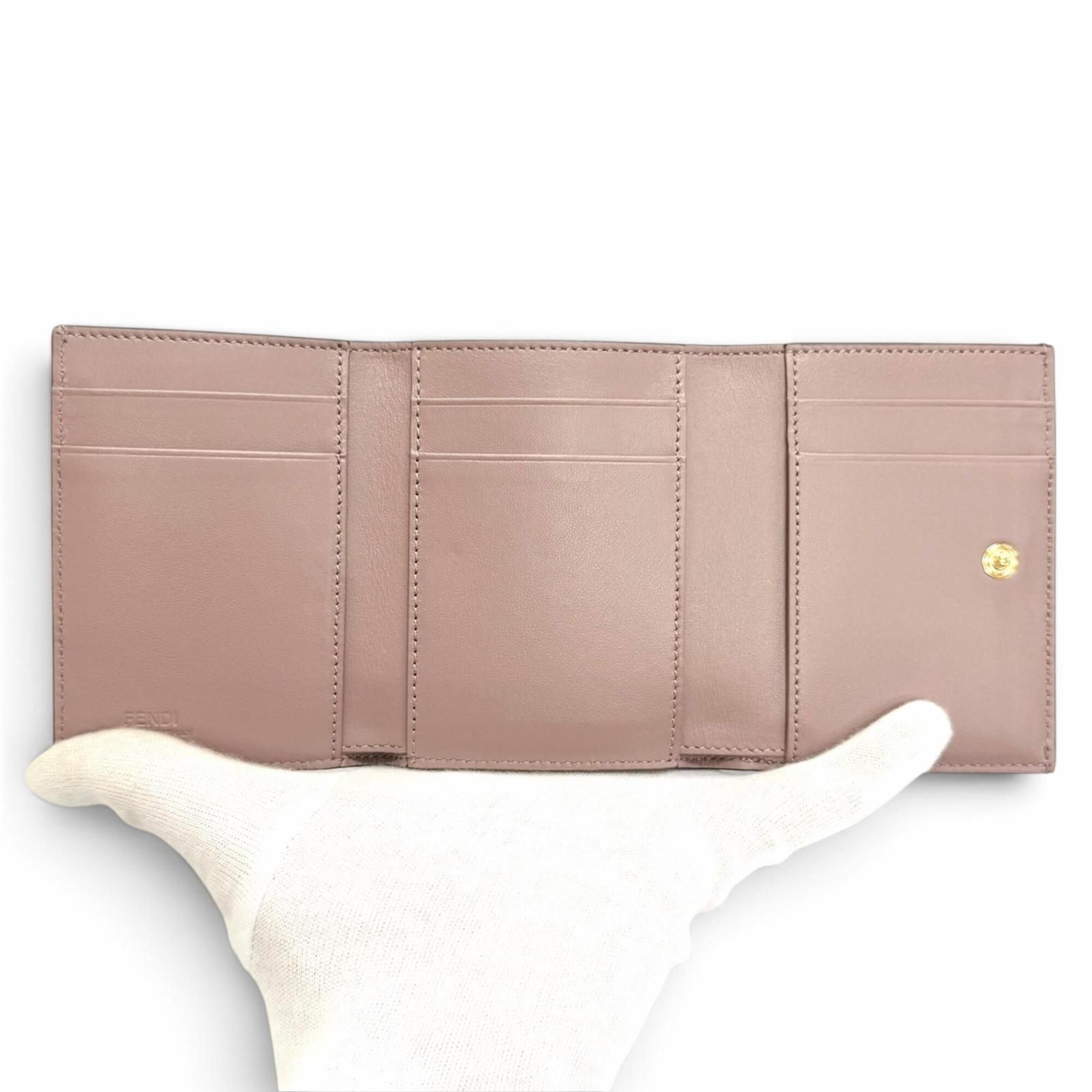 Leather Wallet (Tri-Fold) (Pre-Owned) - Fendi - Modalova