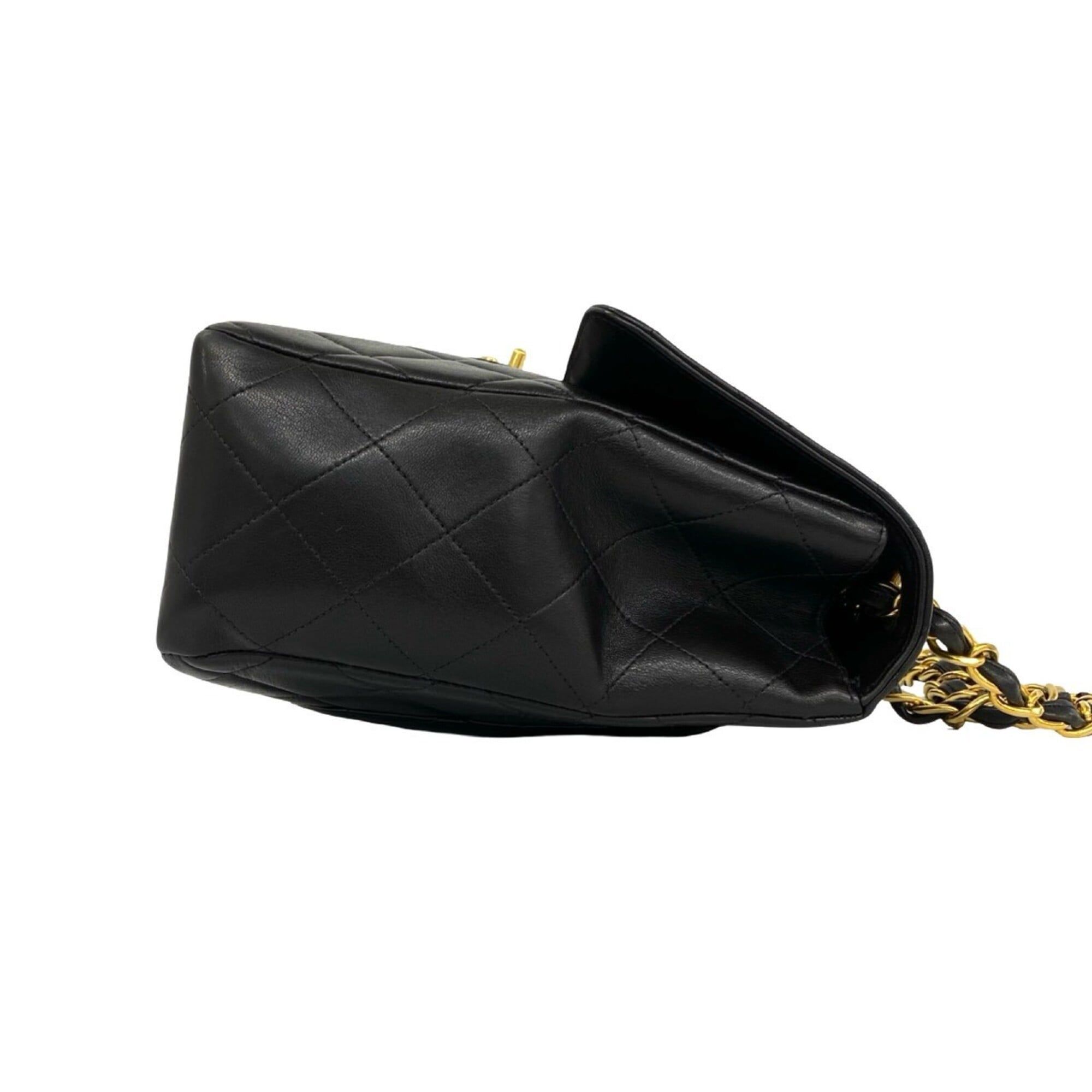 Leather Shoulder Bag (Pre-Owned) - Chanel - Modalova