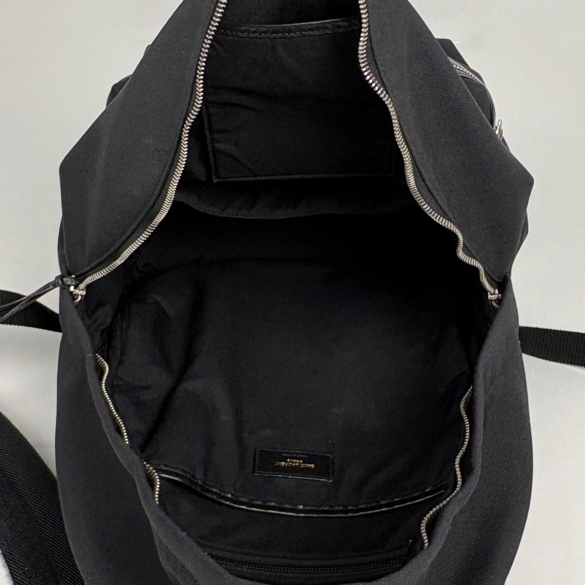 Canvas Leather Backpack (Pre-Owned) - Saint Laurent - Modalova