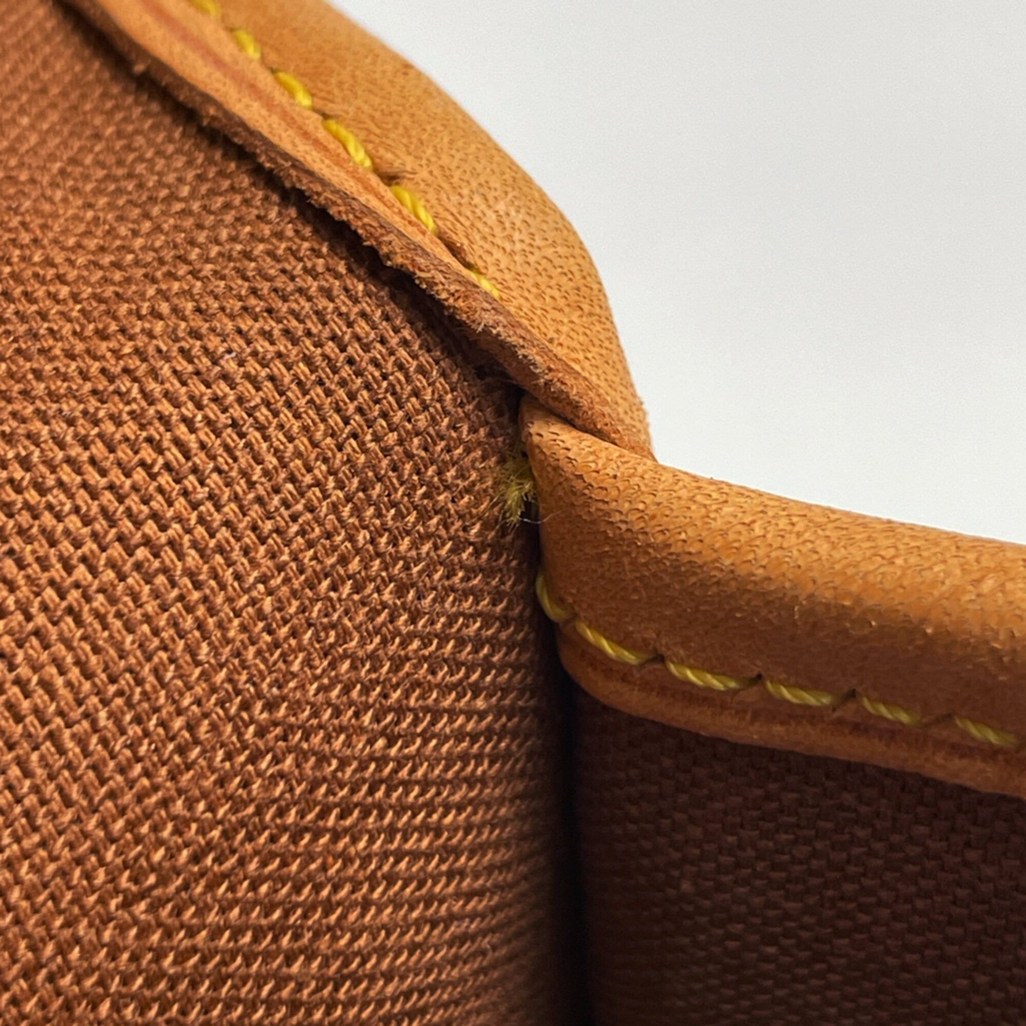 Monogram Shoulder Bag (Pre-Owned) - Louis Vuitton - Modalova