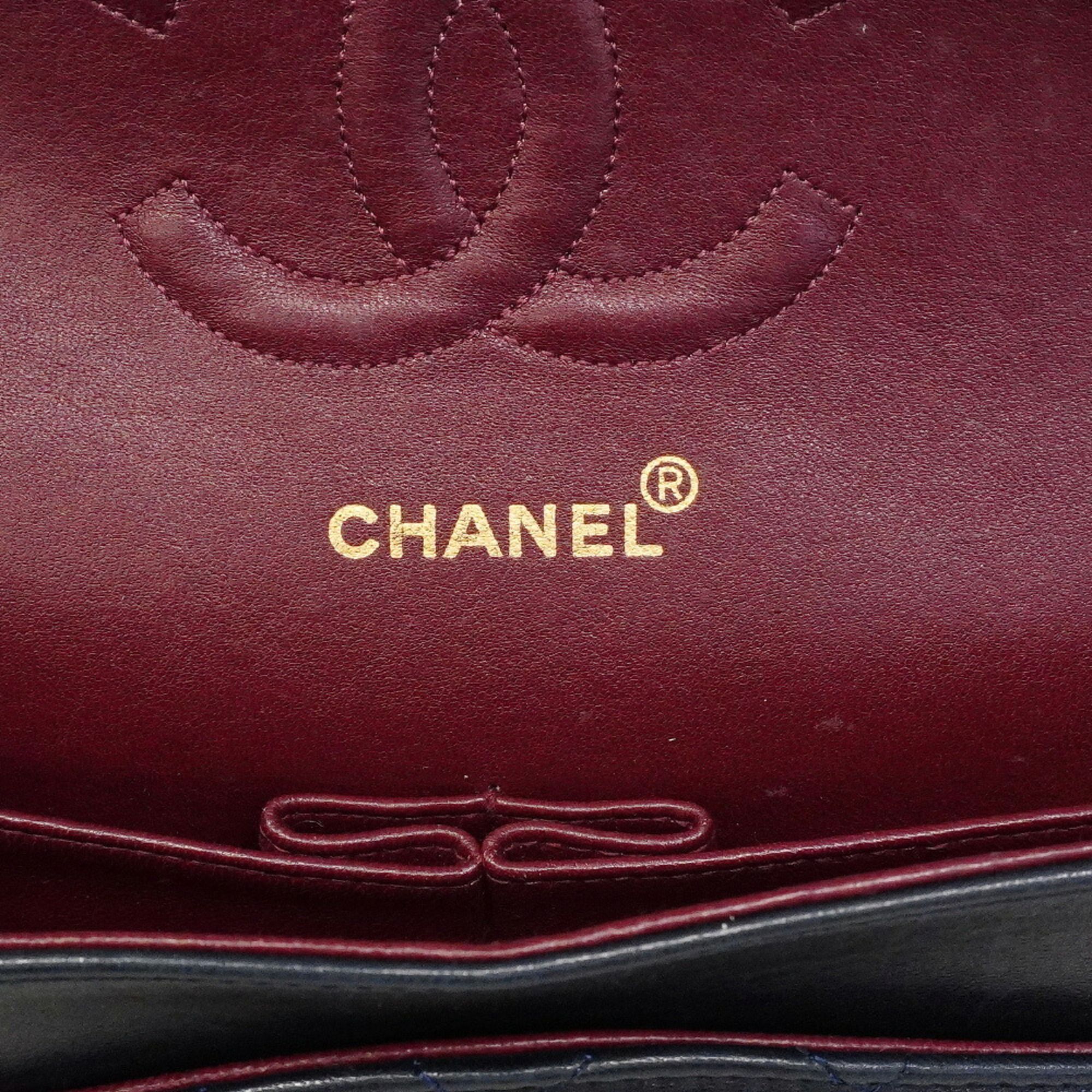 Leather Shoulder Bag (Pre-Owned) - Chanel - Modalova