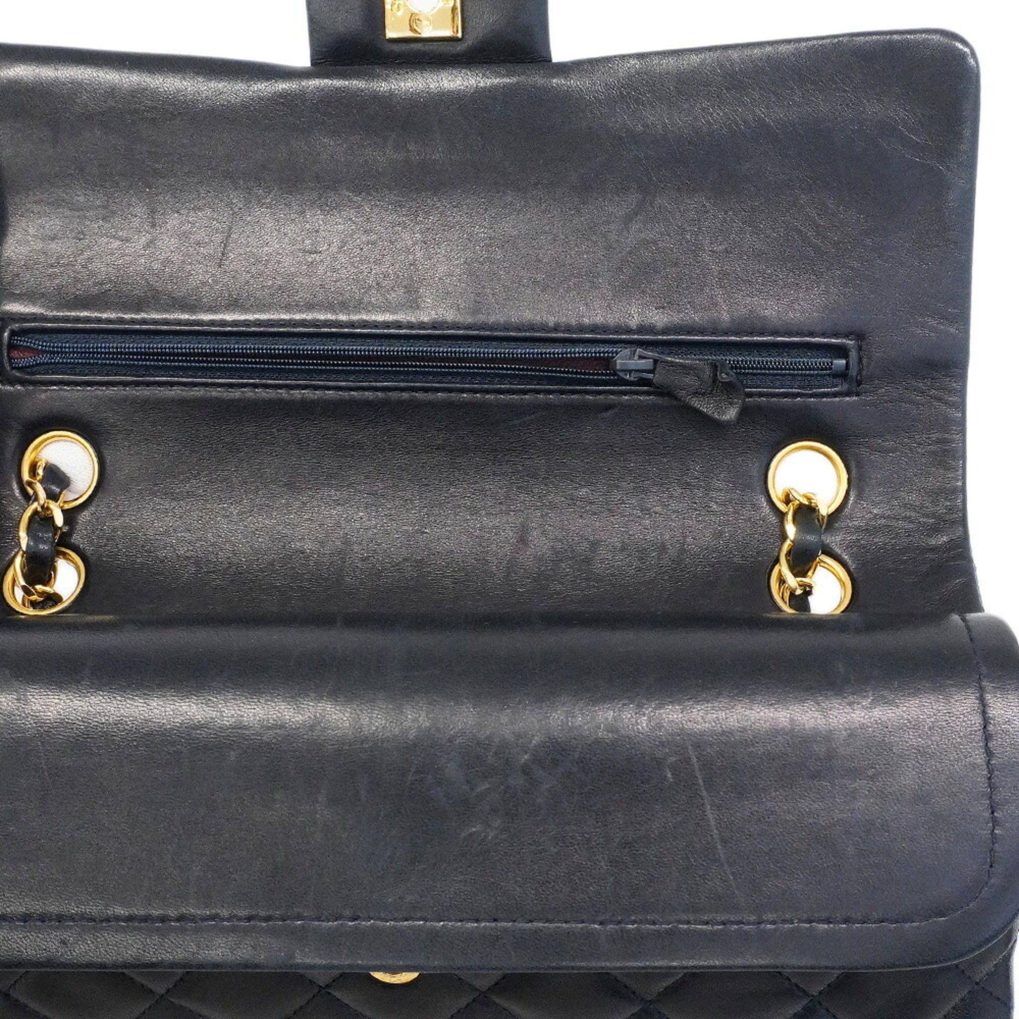 Leather Shoulder Bag (Pre-Owned) - Chanel - Modalova