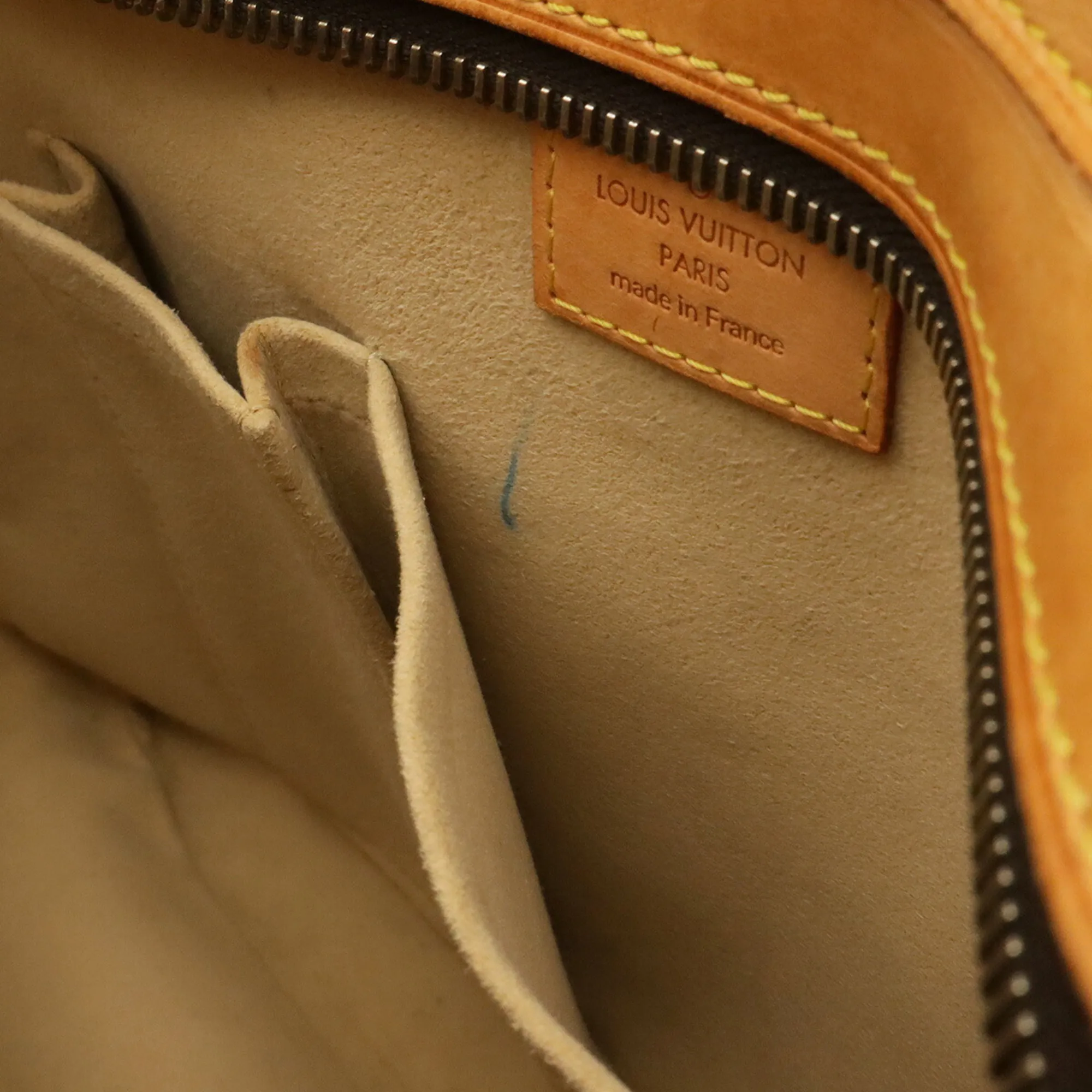 Monogram Canvas Shoulder Bag (Pre-Owned) - Louis Vuitton - Modalova