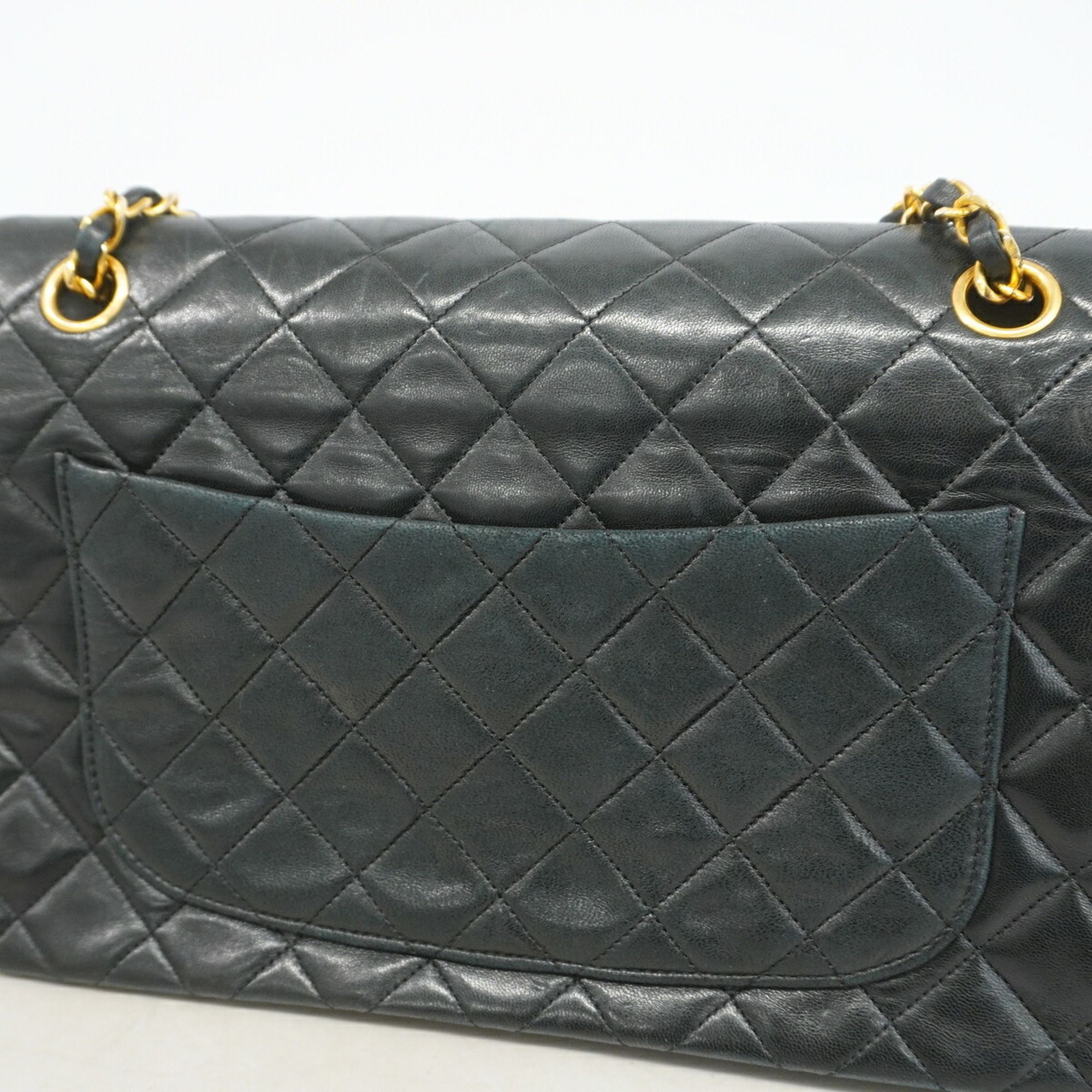 Leather Shoulder Bag (Pre-Owned) - Chanel - Modalova