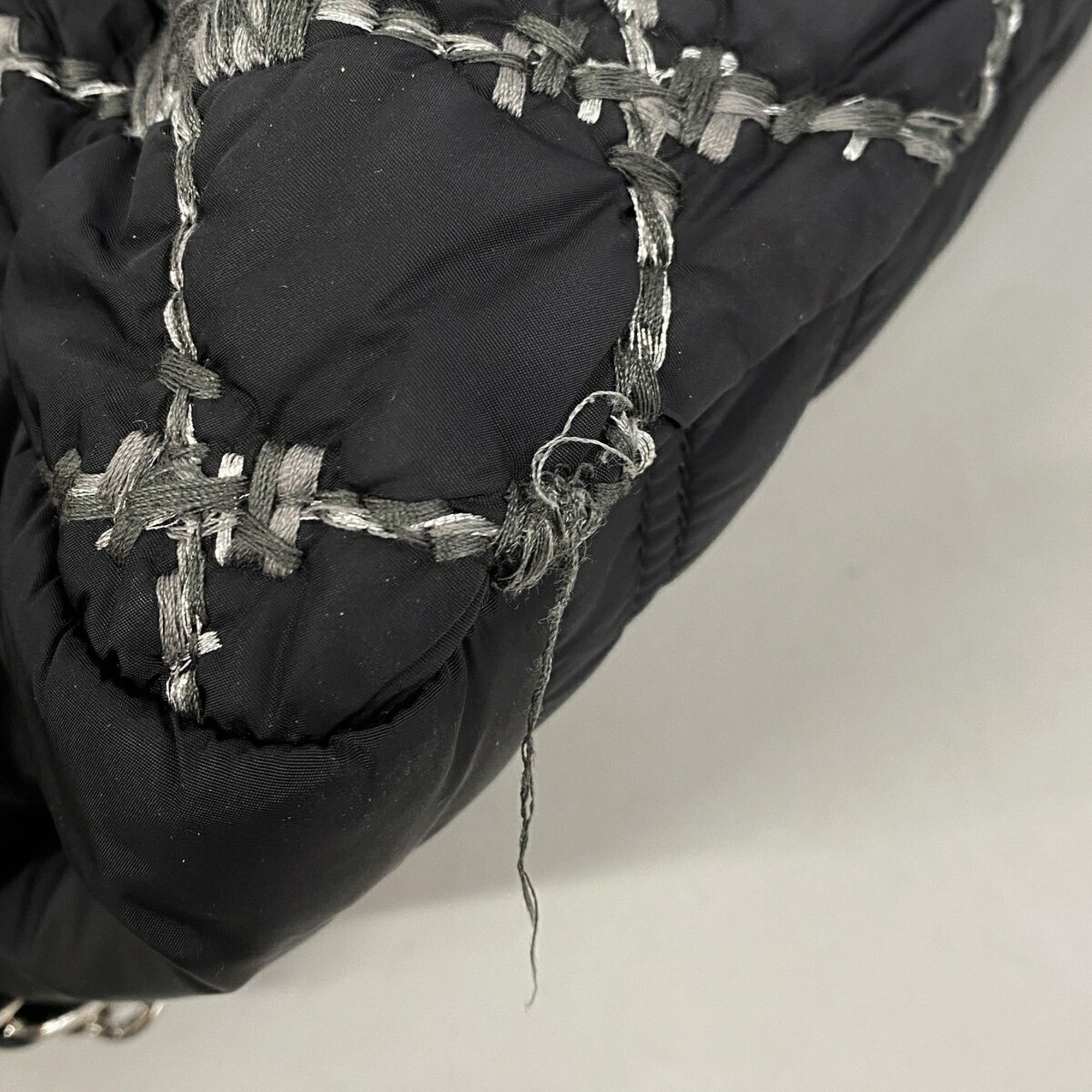 Nylon Shoulder Bag (Pre-Owned) - Chanel - Modalova