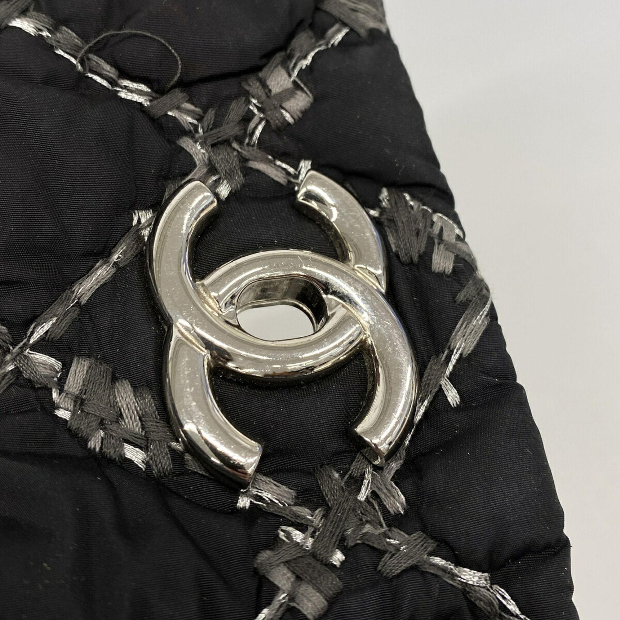 Nylon Shoulder Bag (Pre-Owned) - Chanel - Modalova