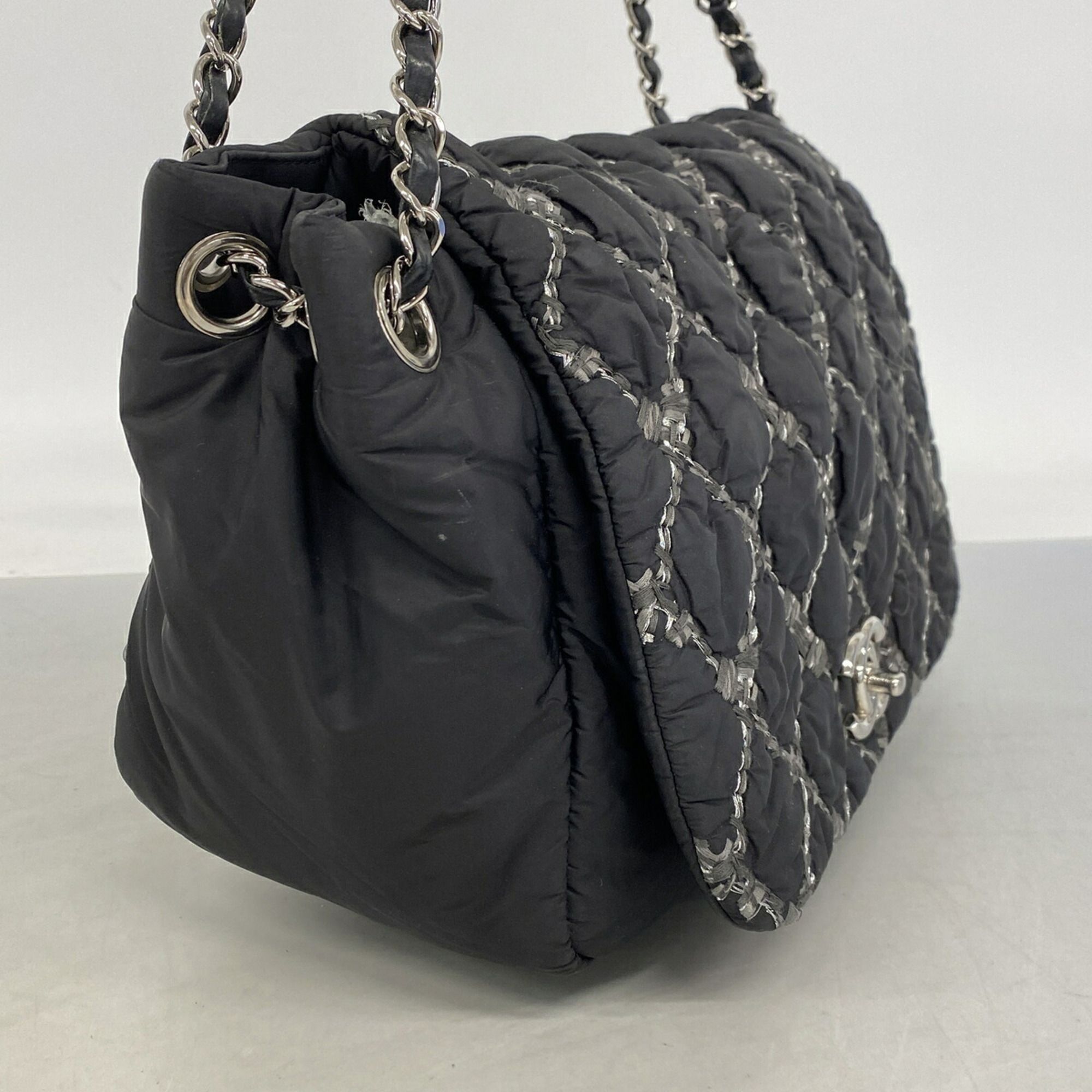 Nylon Shoulder Bag (Pre-Owned) - Chanel - Modalova