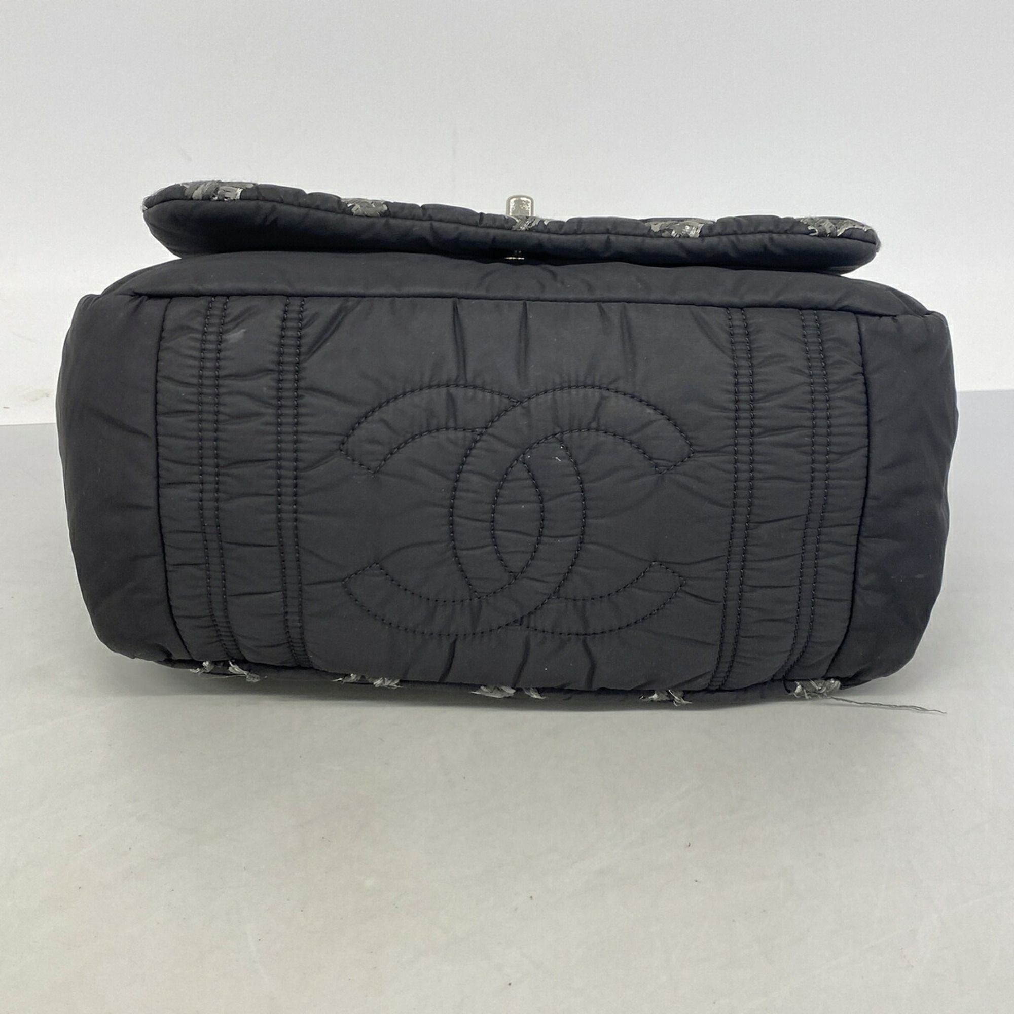 Nylon Shoulder Bag (Pre-Owned) - Chanel - Modalova