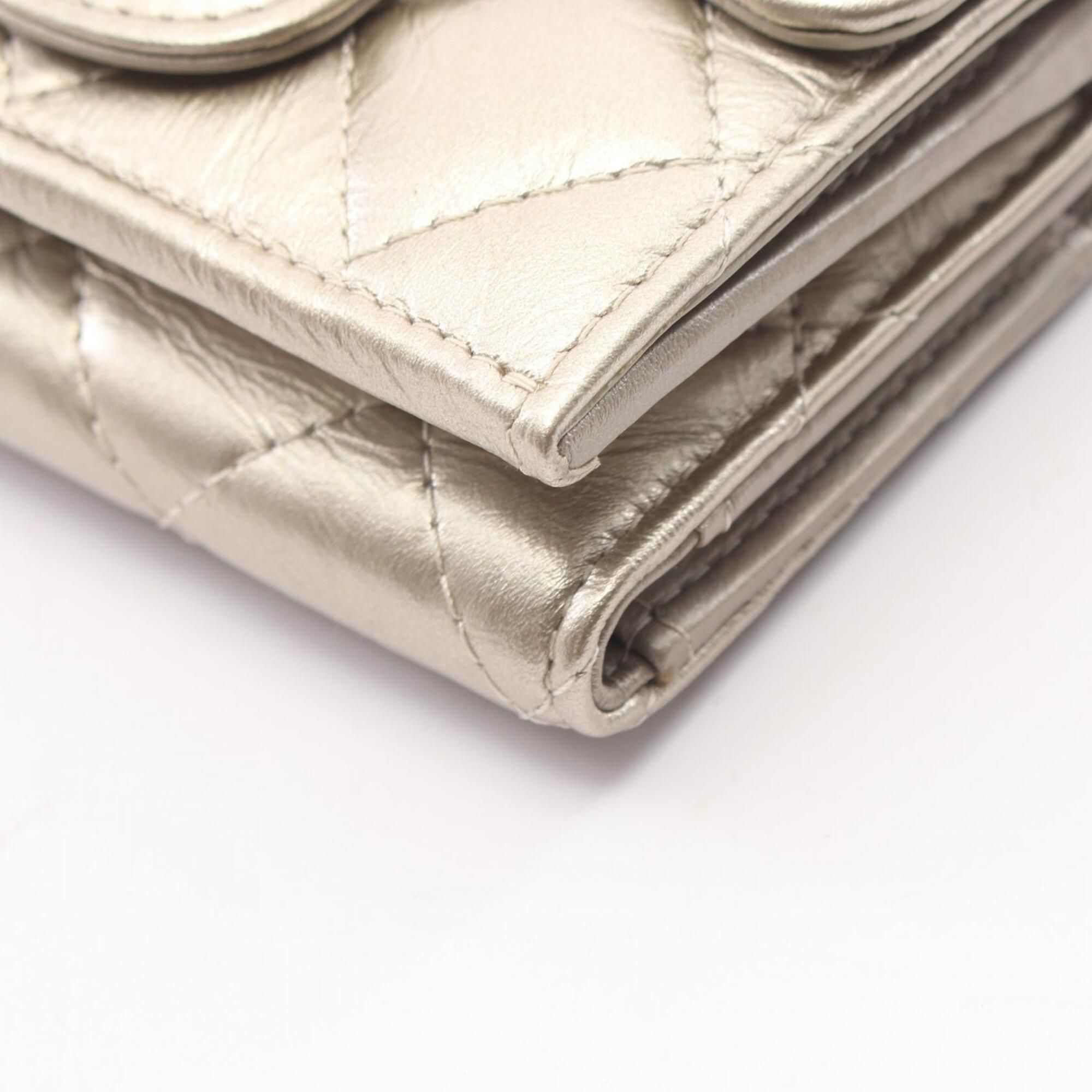 Leather Wallet (Tri-Fold) (Pre-Owned) - Chanel - Modalova