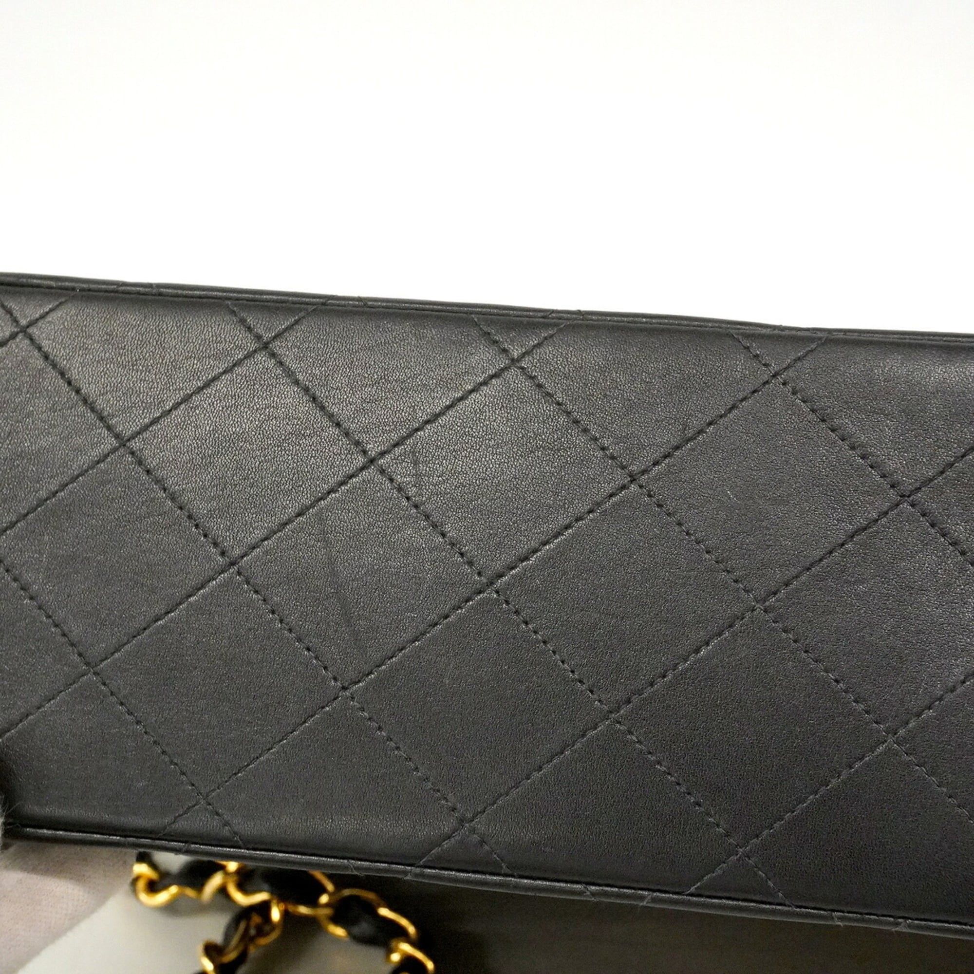 Leather Shoulder Bag (Pre-Owned) - Chanel - Modalova