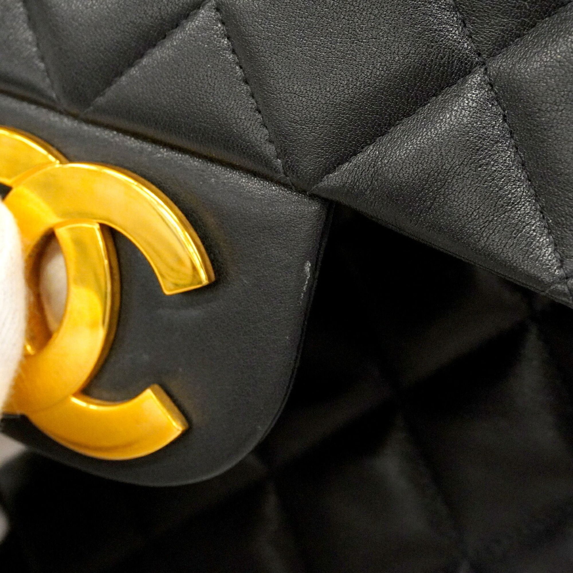 Leather Shoulder Bag (Pre-Owned) - Chanel - Modalova