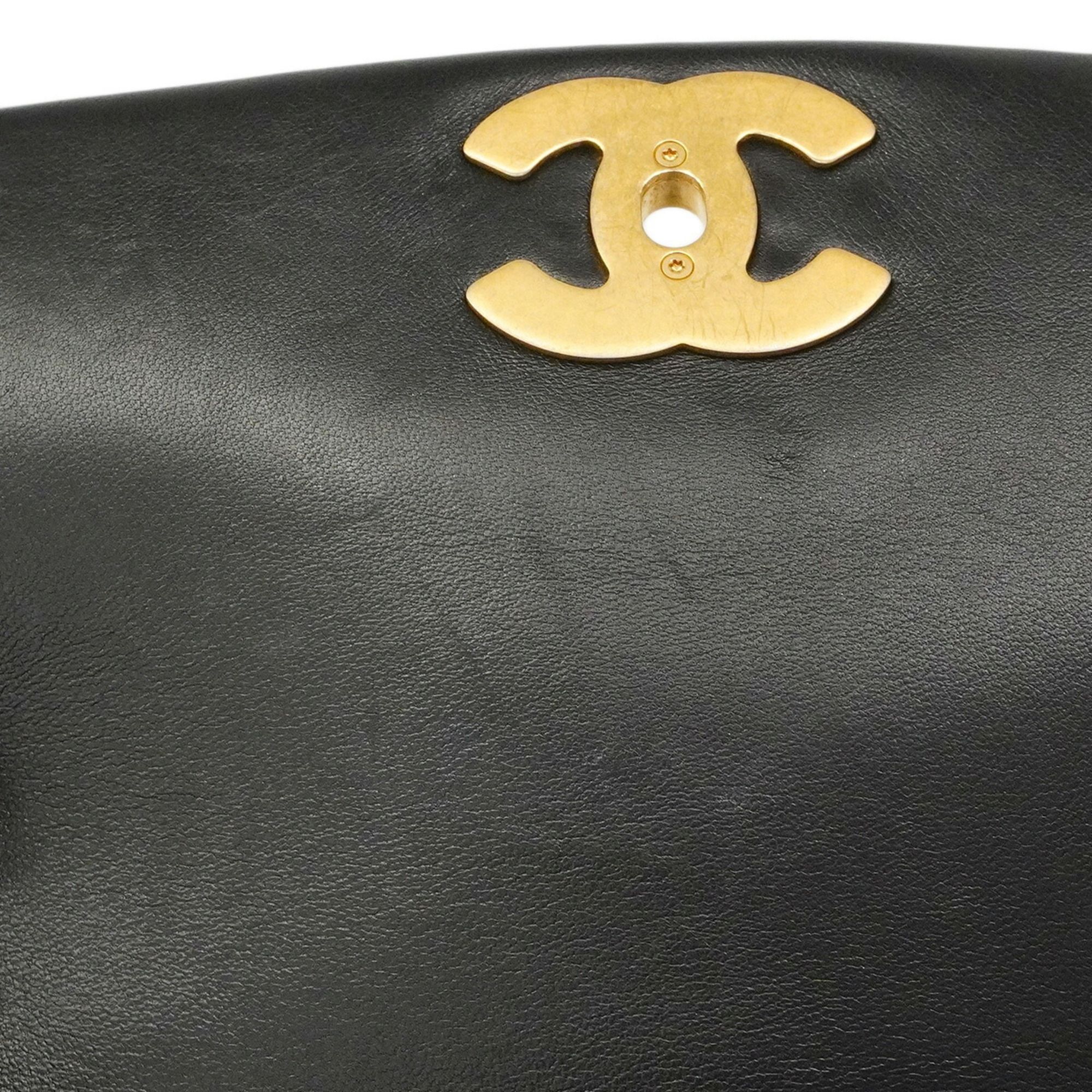 Leather Shoulder Bag (Pre-Owned) - Chanel - Modalova