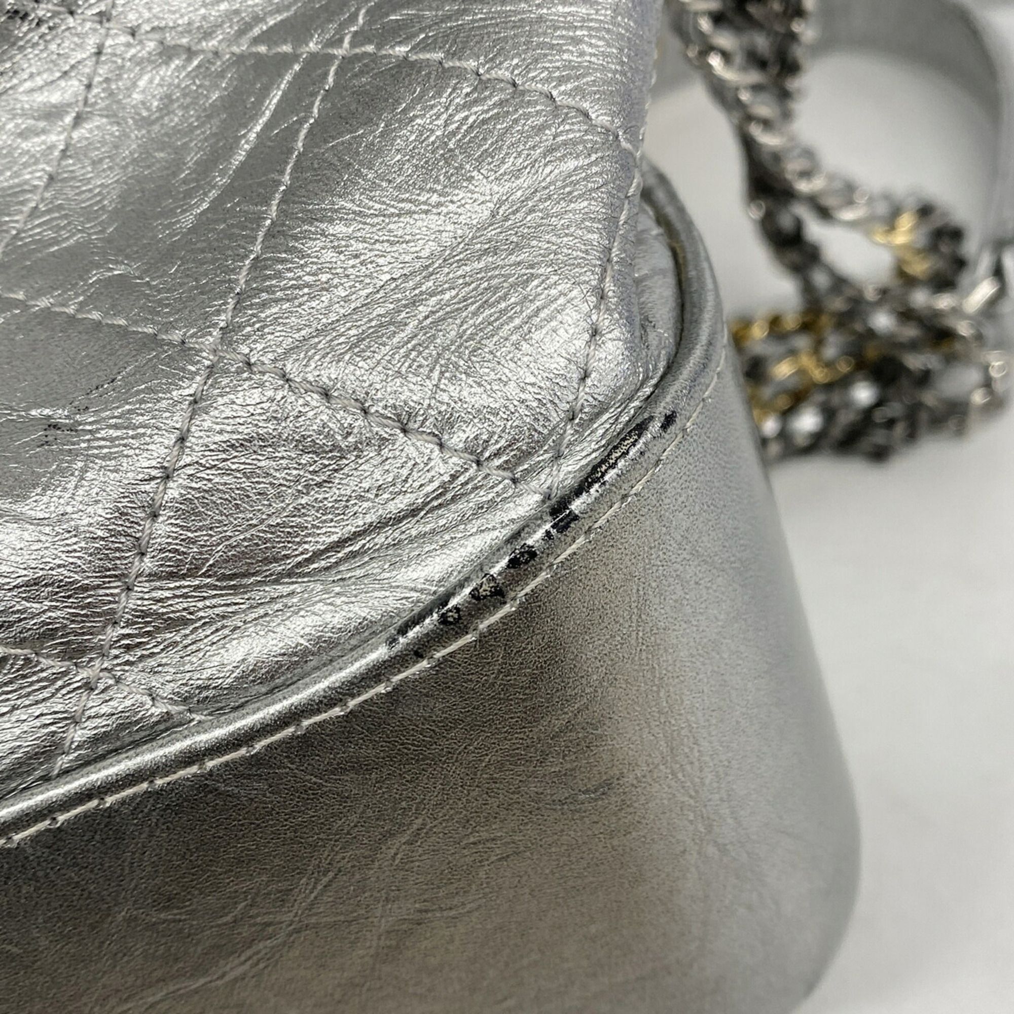 Leather Shoulder Bag (Pre-Owned) - Chanel - Modalova