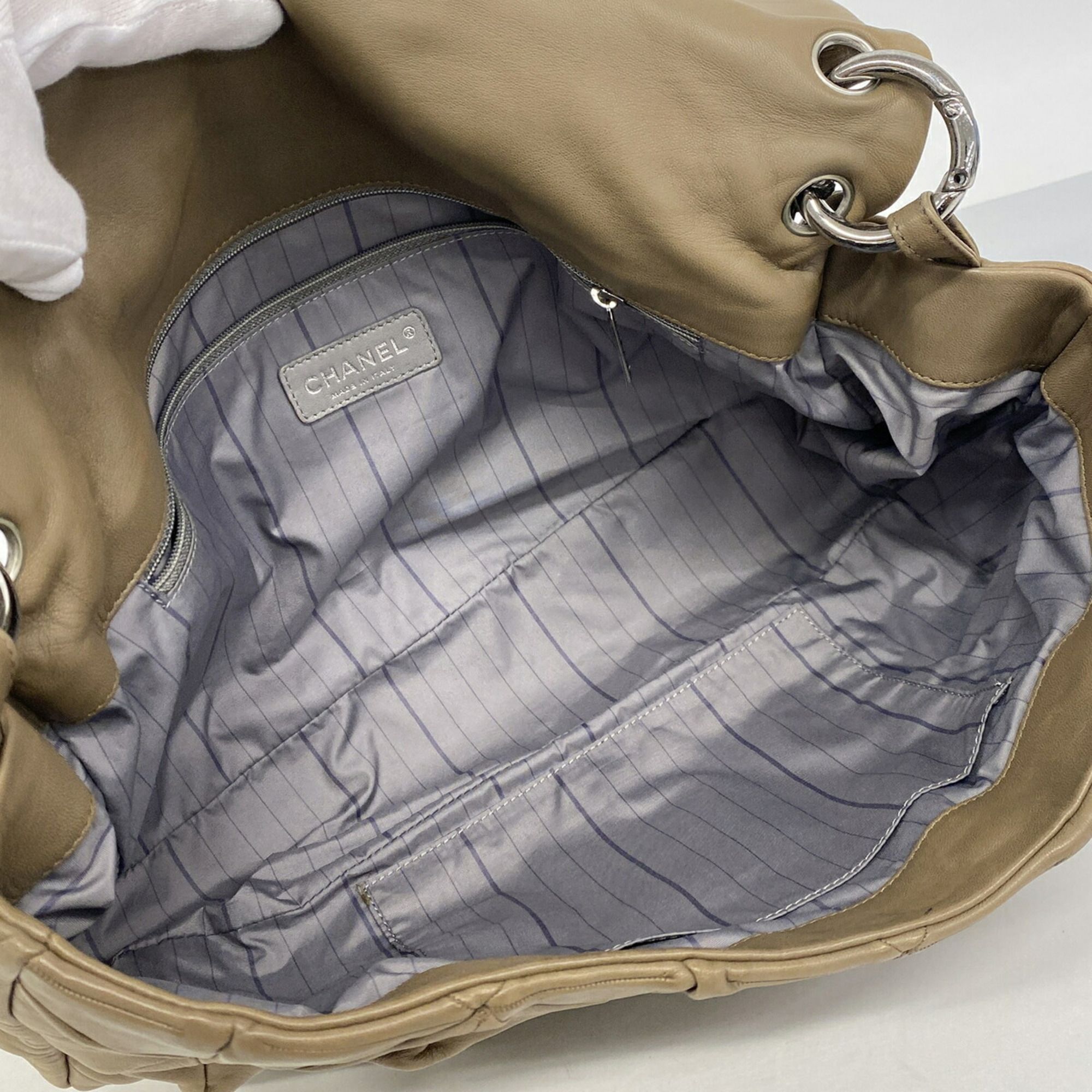 Leather Shoulder Bag (Pre-Owned) - Chanel - Modalova