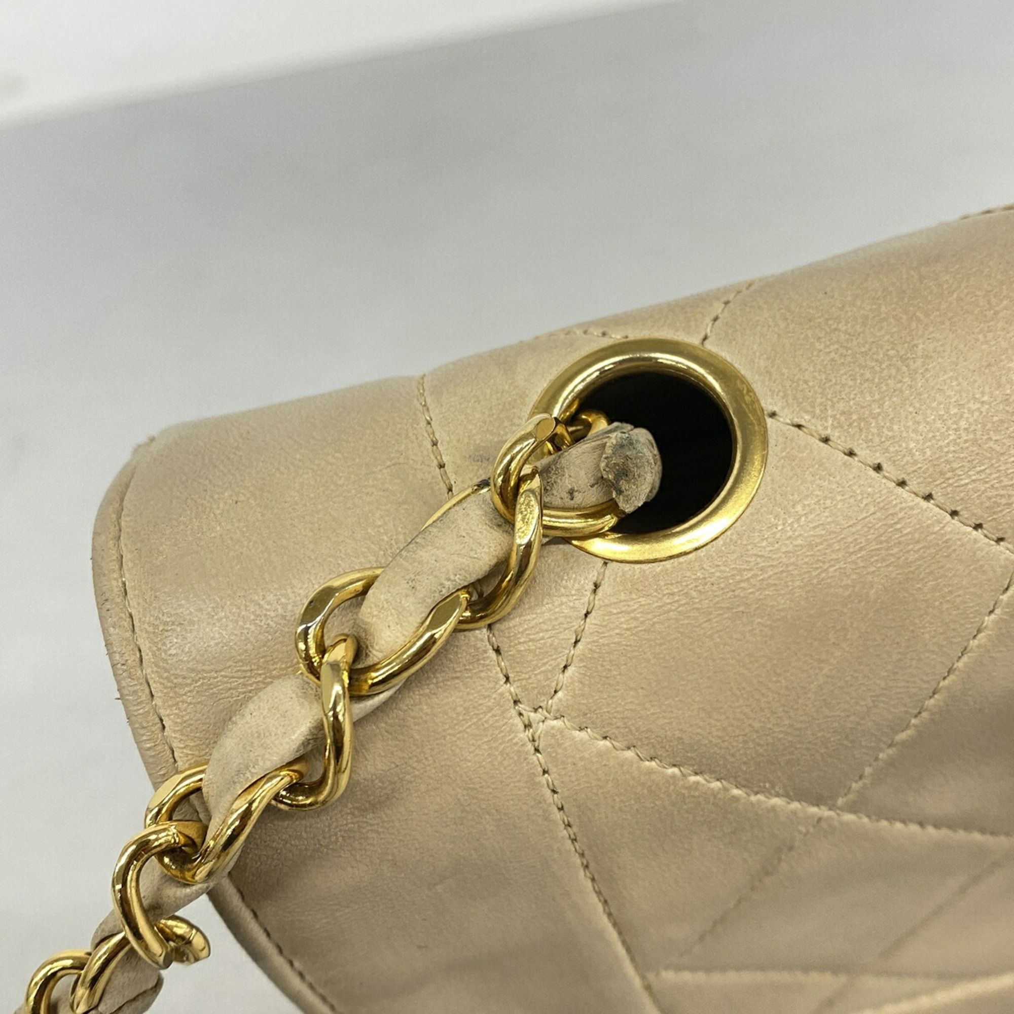Leather Shoulder Bag (Pre-Owned) - Chanel - Modalova