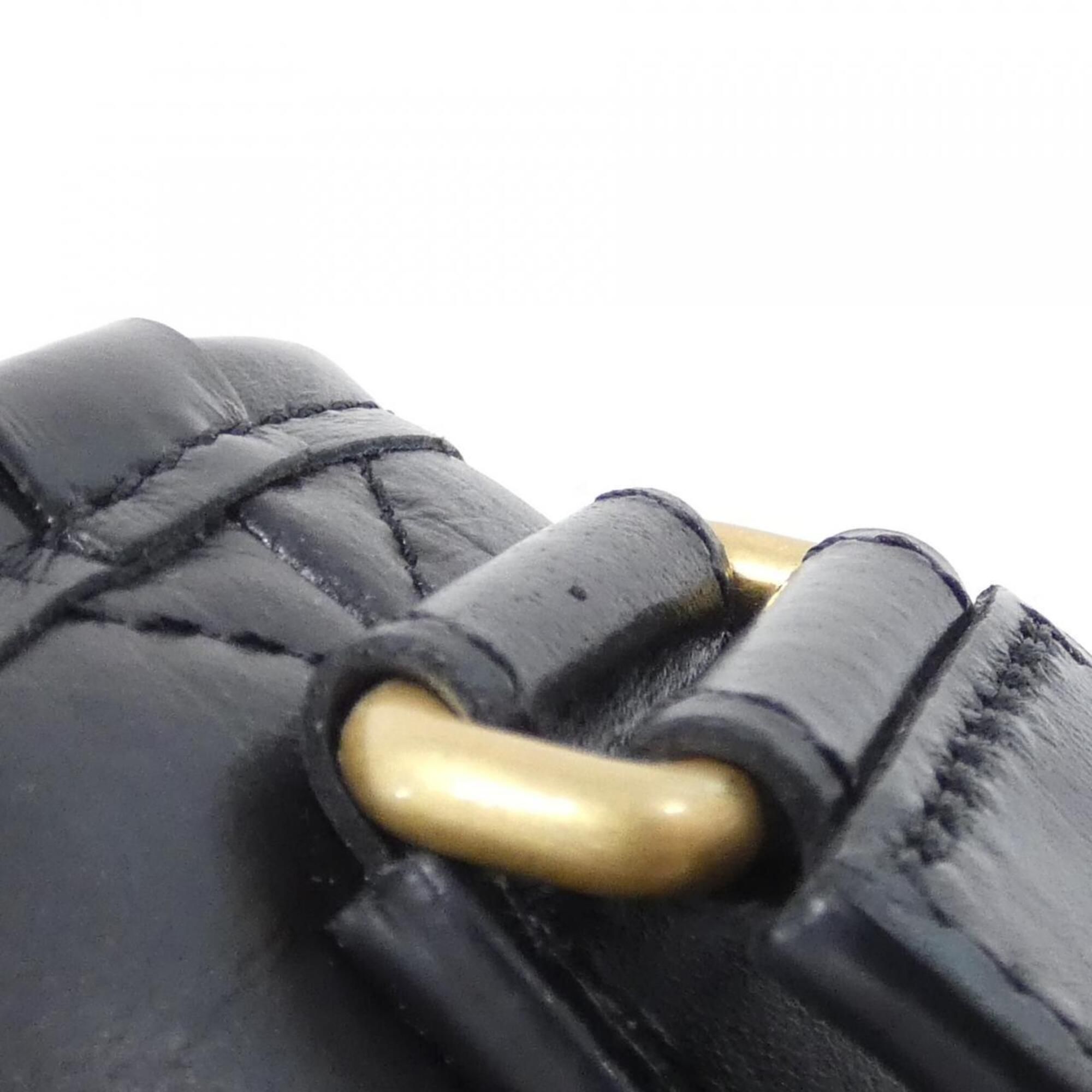 Leather Shoulder Bag (Pre-Owned) - Chanel - Modalova