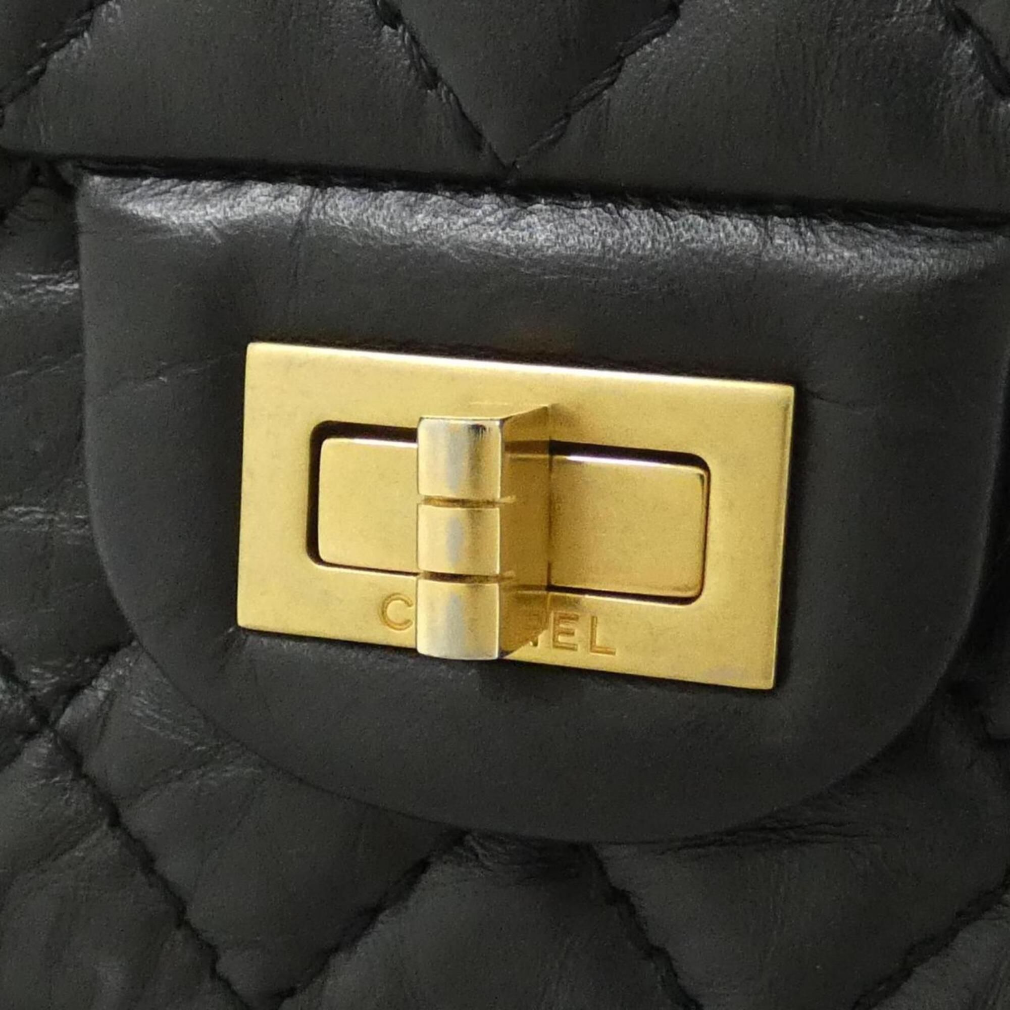 Leather Shoulder Bag (Pre-Owned) - Chanel - Modalova