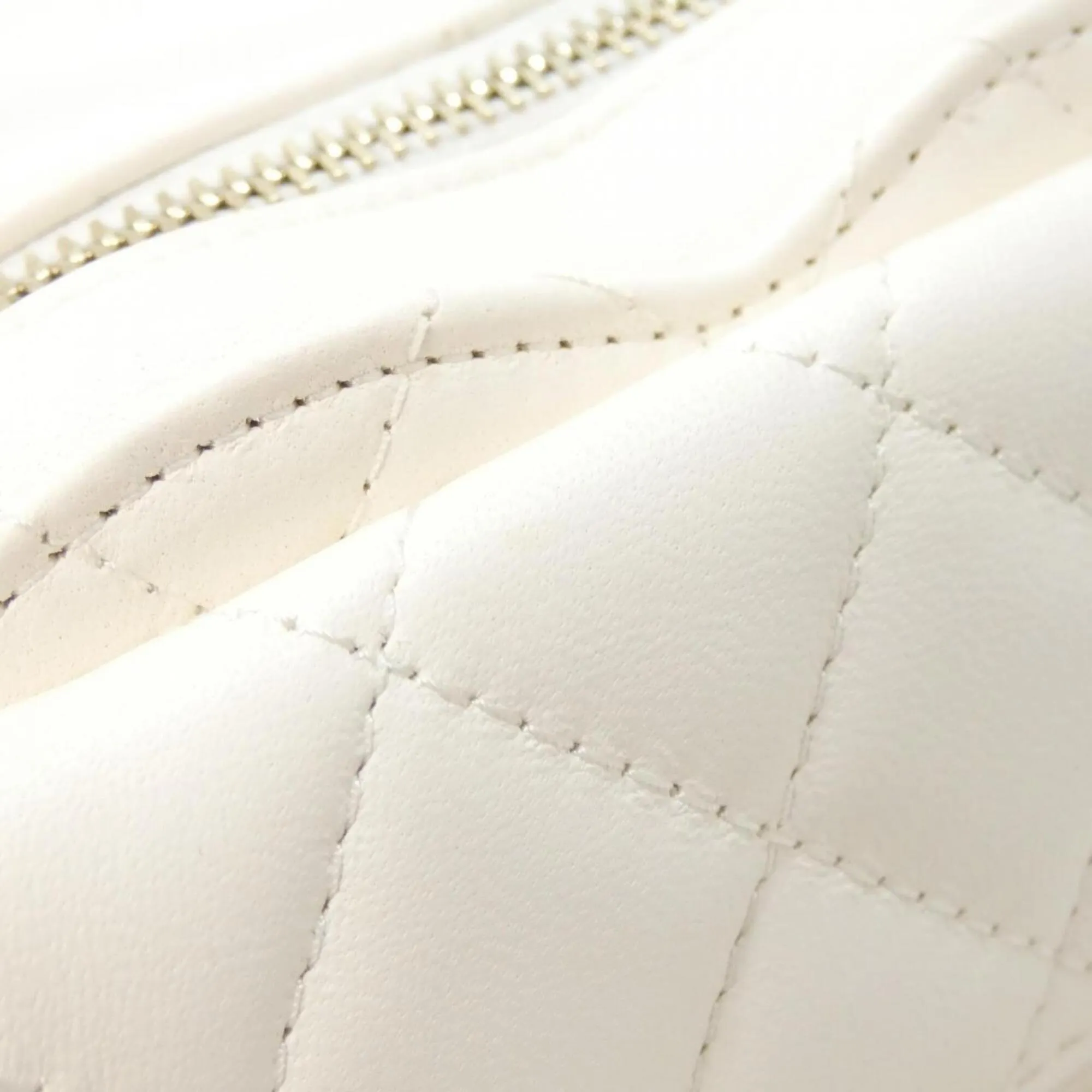 Leather Shoulder Bag (Pre-Owned) - Chanel - Modalova
