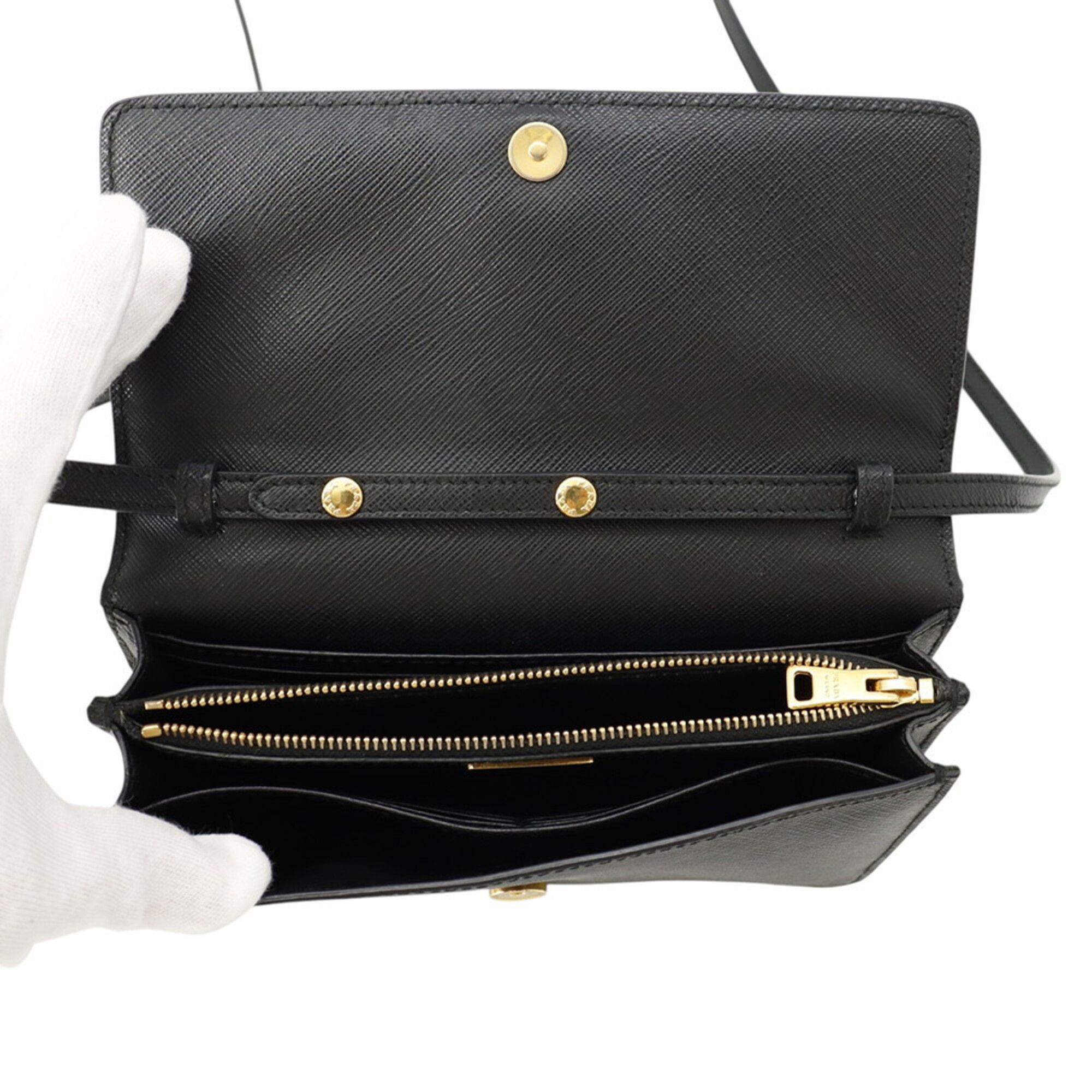 Saffiano Chain/Shoulder Wallet (Pre-Owned) - Prada - Modalova