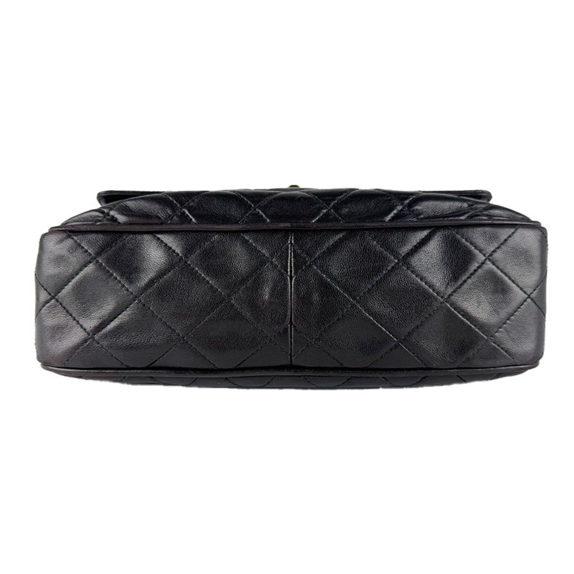 Leather Shoulder Bag (Pre-Owned) - Chanel - Modalova