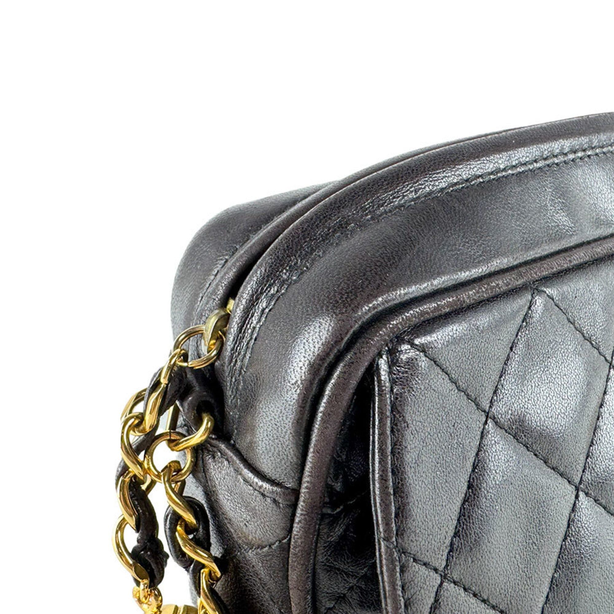 Leather Shoulder Bag (Pre-Owned) - Chanel - Modalova