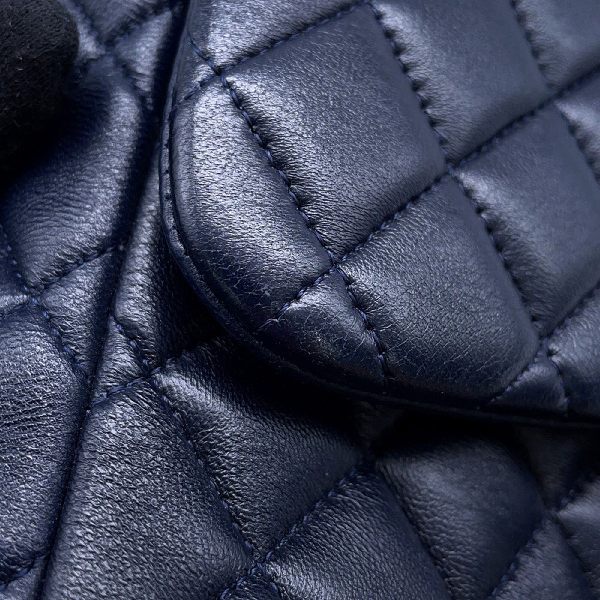 Matelasse Leather Backpack (Pre-Owned) - Chanel - Modalova