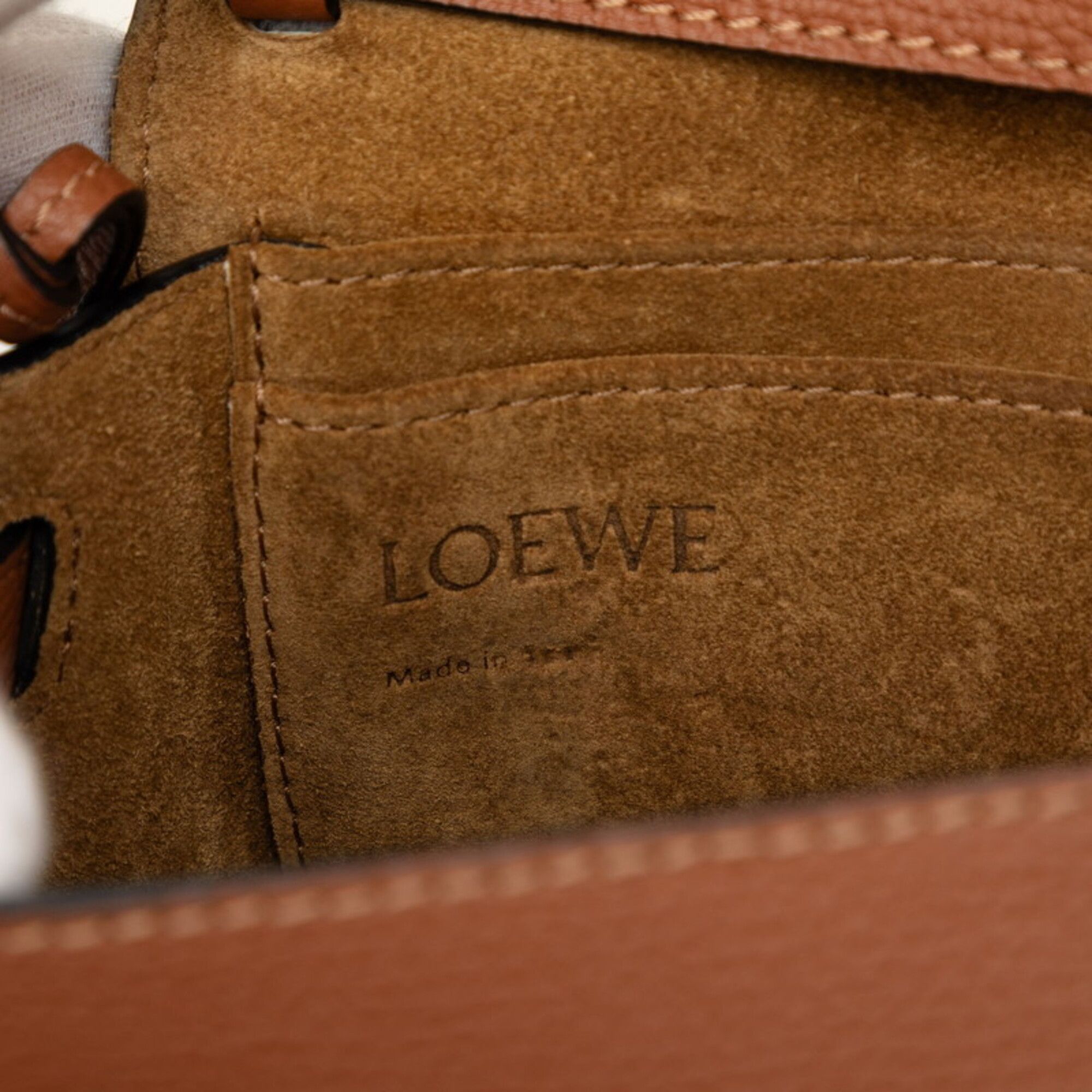 Leather Shoulder Bag (Pre-Owned) - Loewe - Modalova
