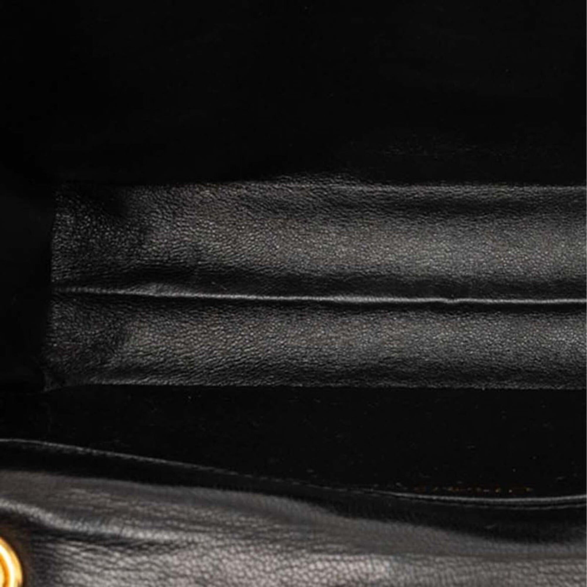 Leather Shoulder Bag (Pre-Owned) - Chanel - Modalova
