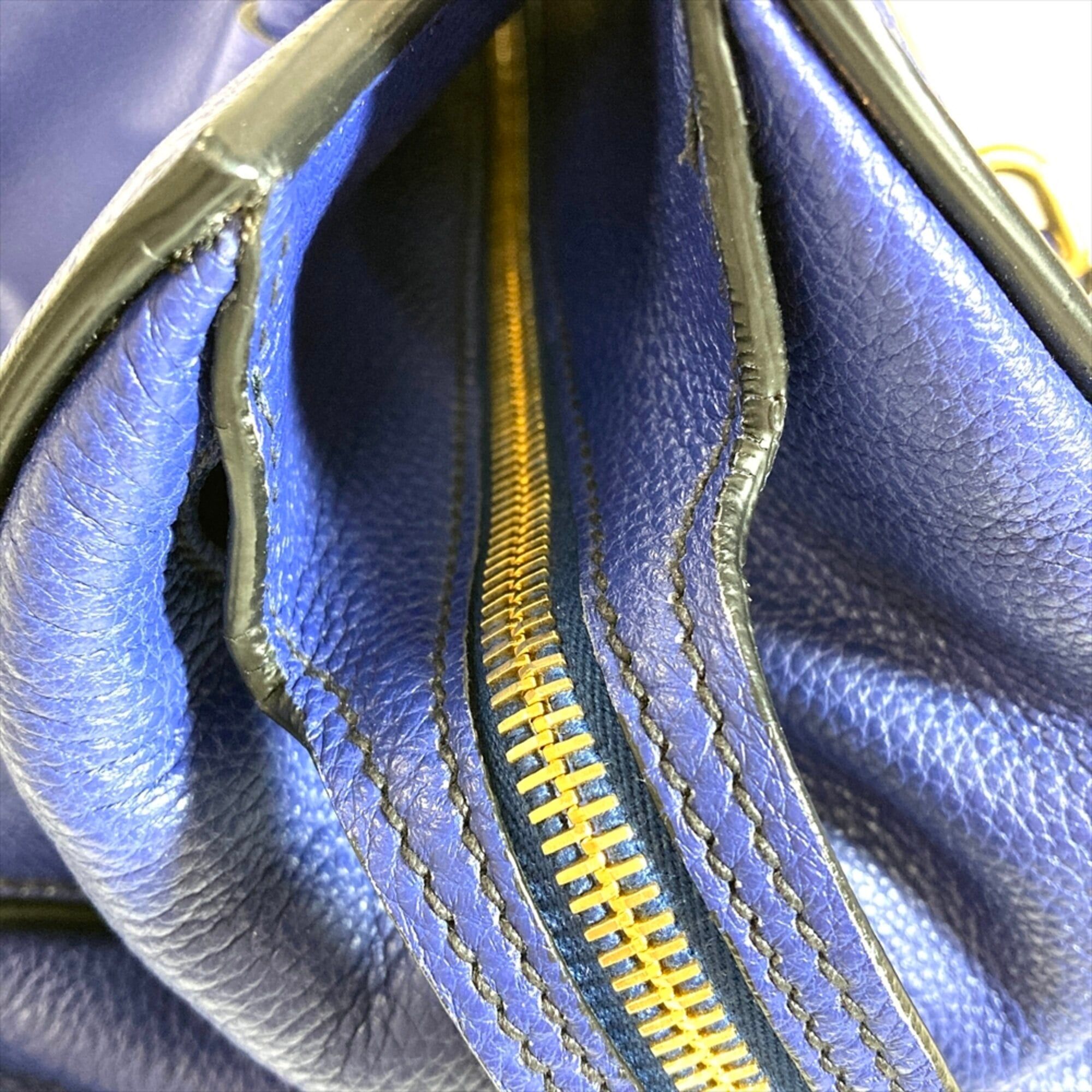 Leather Handbag (Pre-Owned) - Prada - Modalova