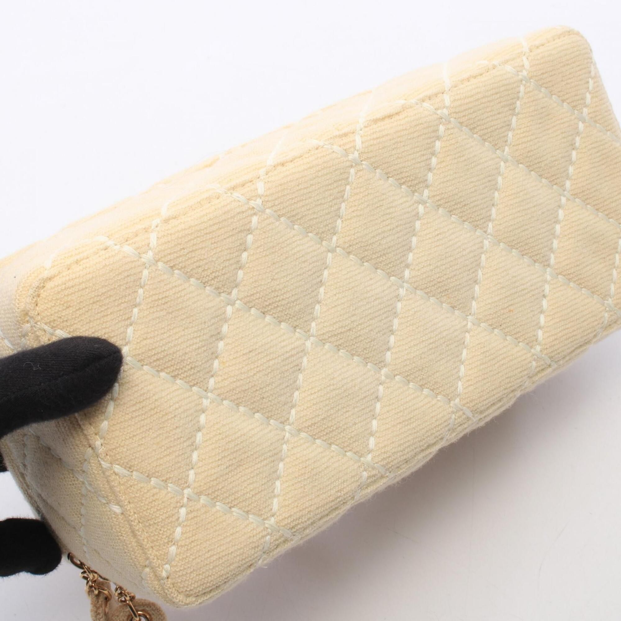 Canvas Handbag (Pre-Owned) - Chanel - Modalova