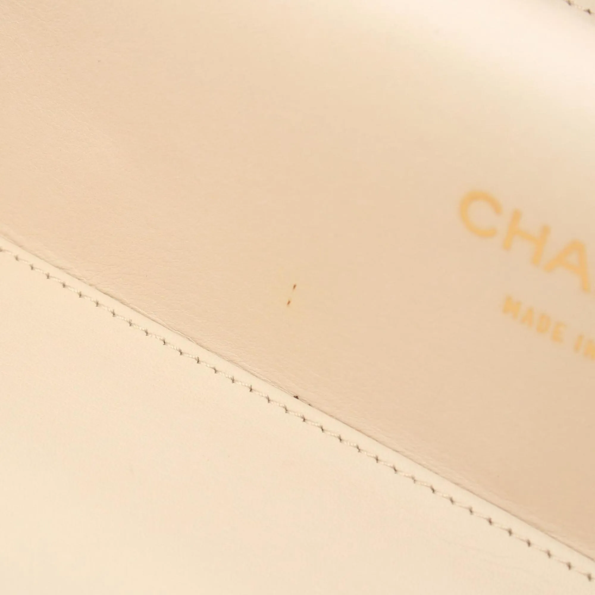 Canvas Handbag (Pre-Owned) - Chanel - Modalova