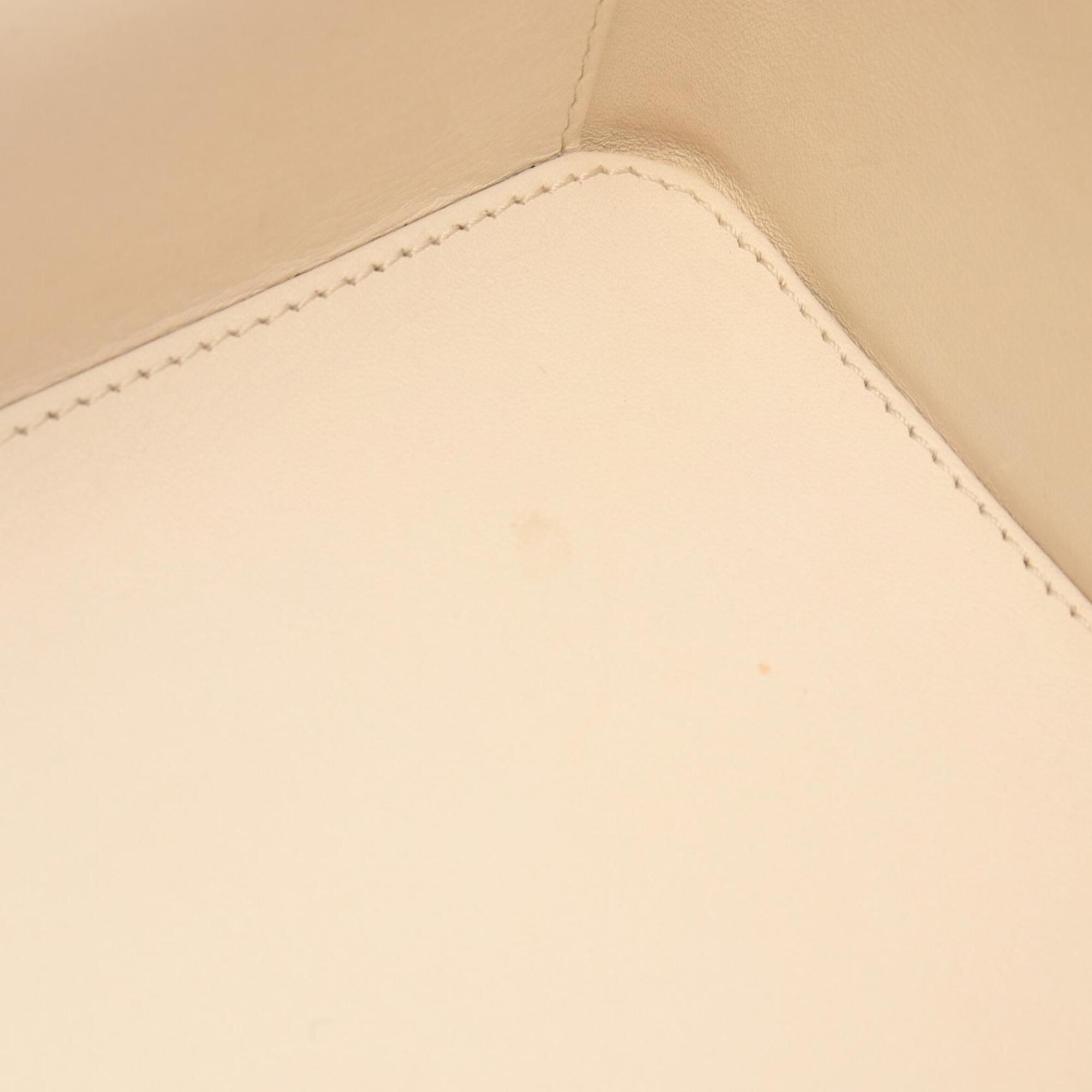 Canvas Handbag (Pre-Owned) - Chanel - Modalova