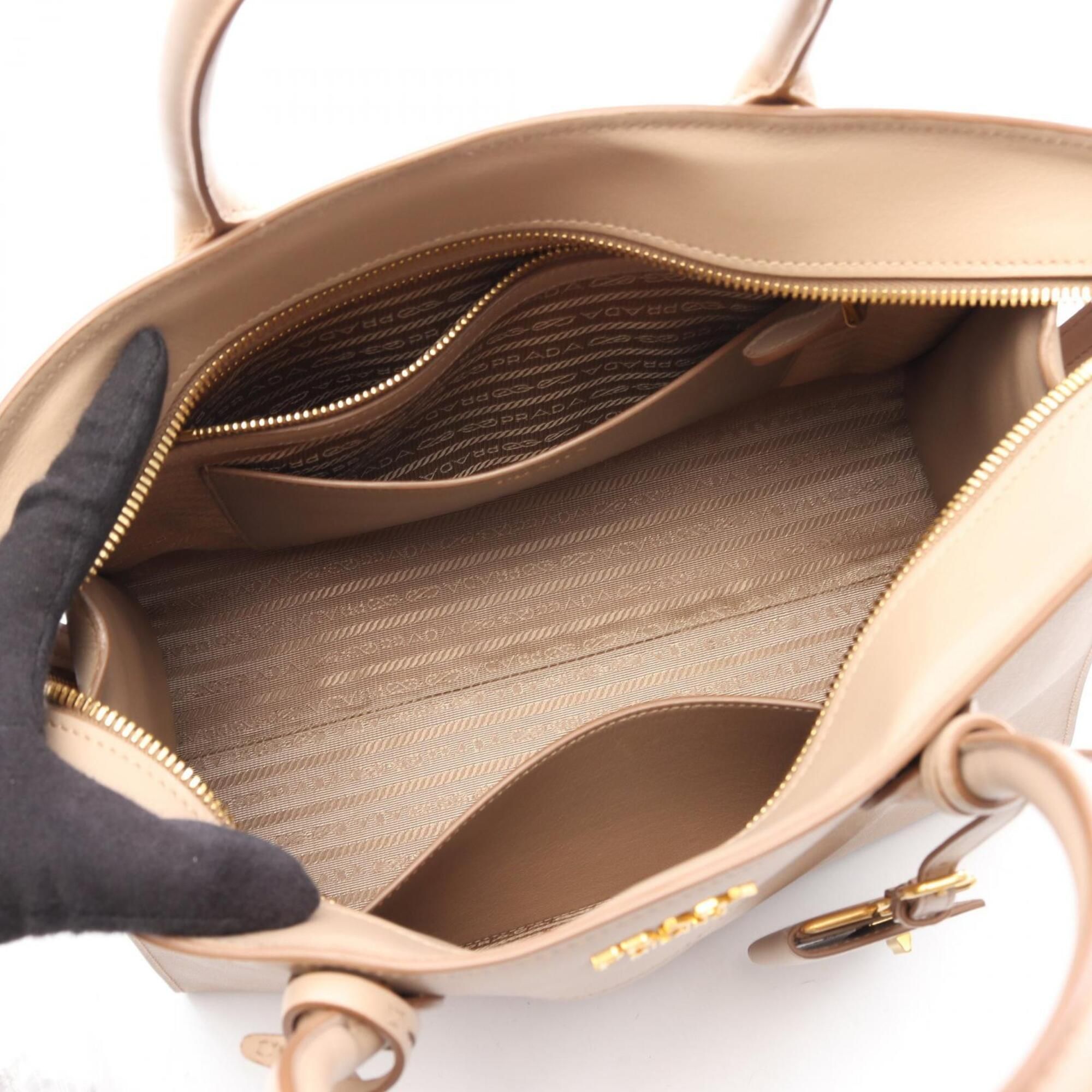 Saffiano Leather Handbag (Pre-Owned) - Prada - Modalova